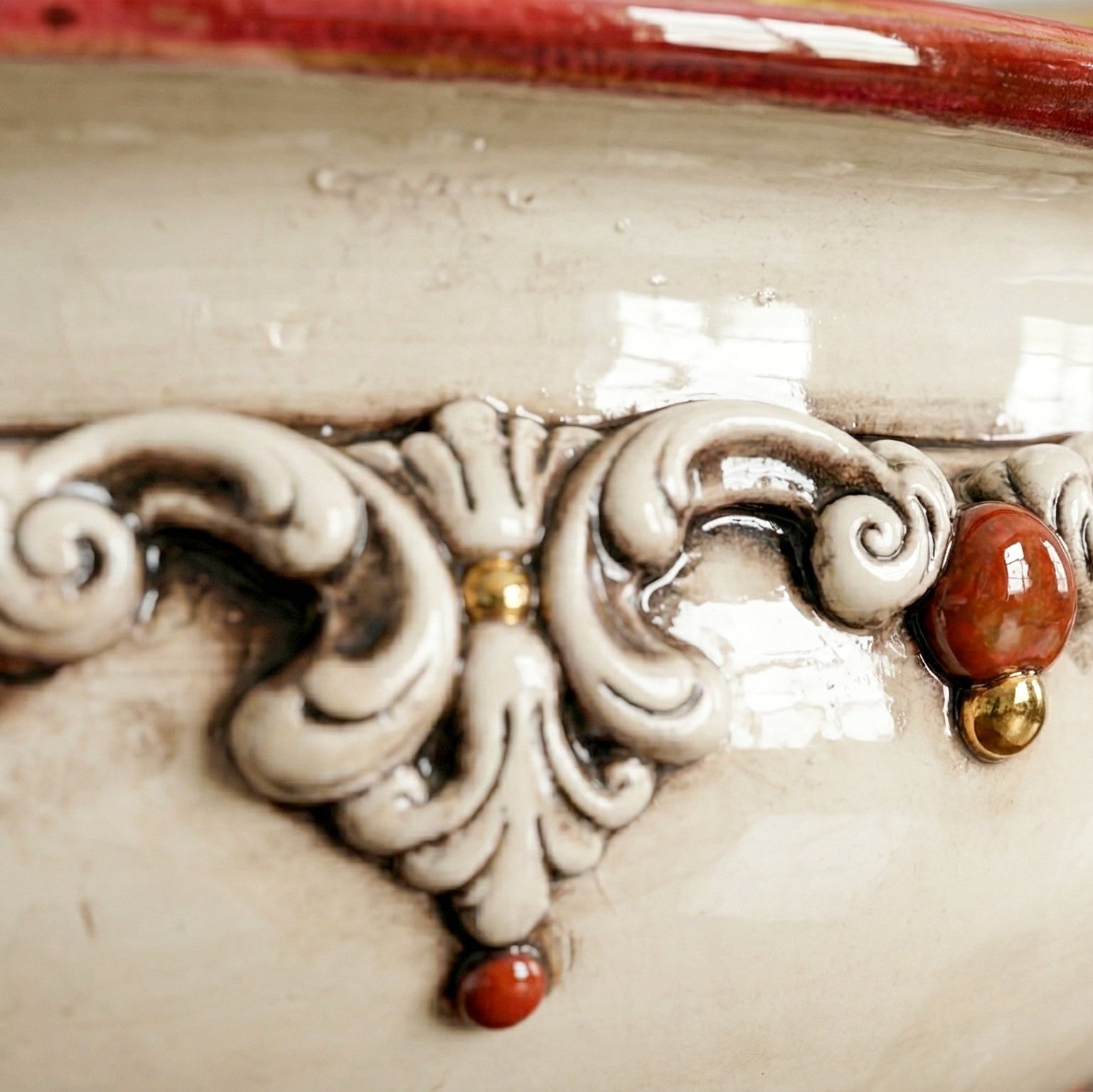 Sicilian Ceramic Centerpiece Ø 30/40 cm / Ø 12-16", Mother of Pearl – Italian ceramic from Caltagirone, Sicily