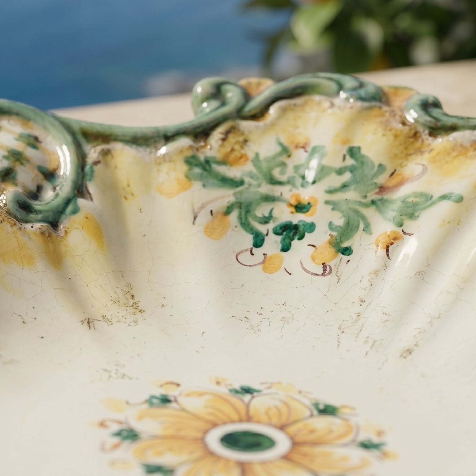 Sicilian Ceramic Centerpiece 38×33 cm / 15×13", Green and Orange, Art Edition – Italian ceramic from Caltagirone, Sicily