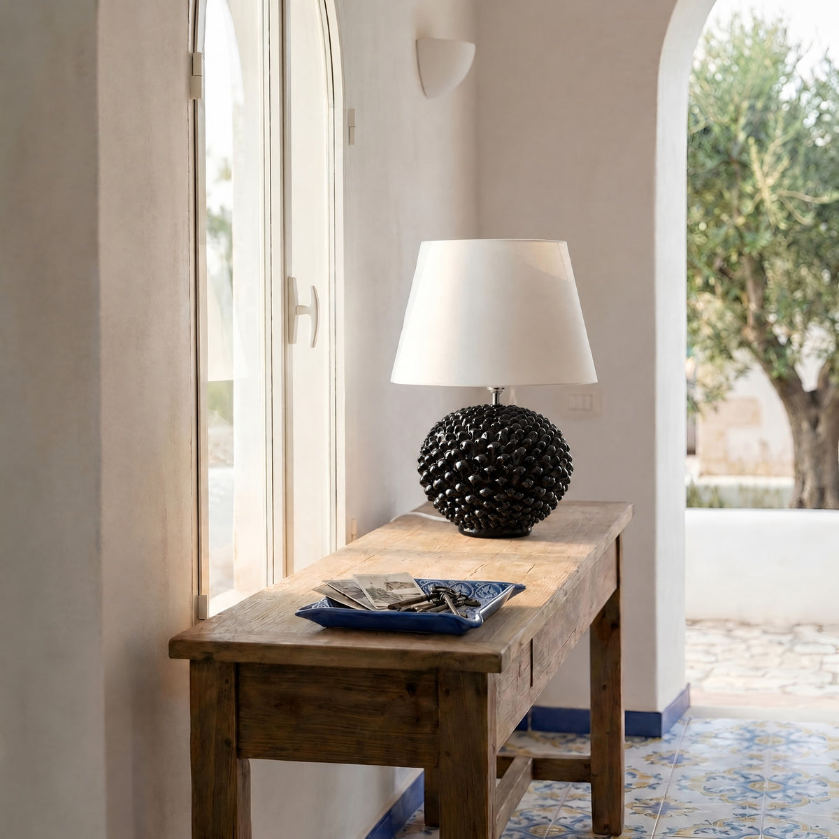 Lume a Palla Pigna, Black Line. Ceramiche Sofia, Caltagirone