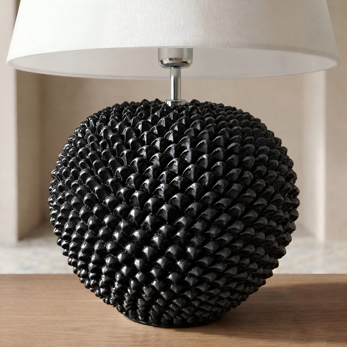 Lume a Palla Pigna, Black Line. Ceramiche Sofia, Caltagirone