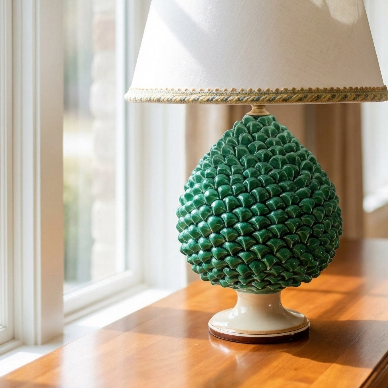 Ornamental pine cone light in ceramics of Caltagirone - Artistic ceramics Sofia