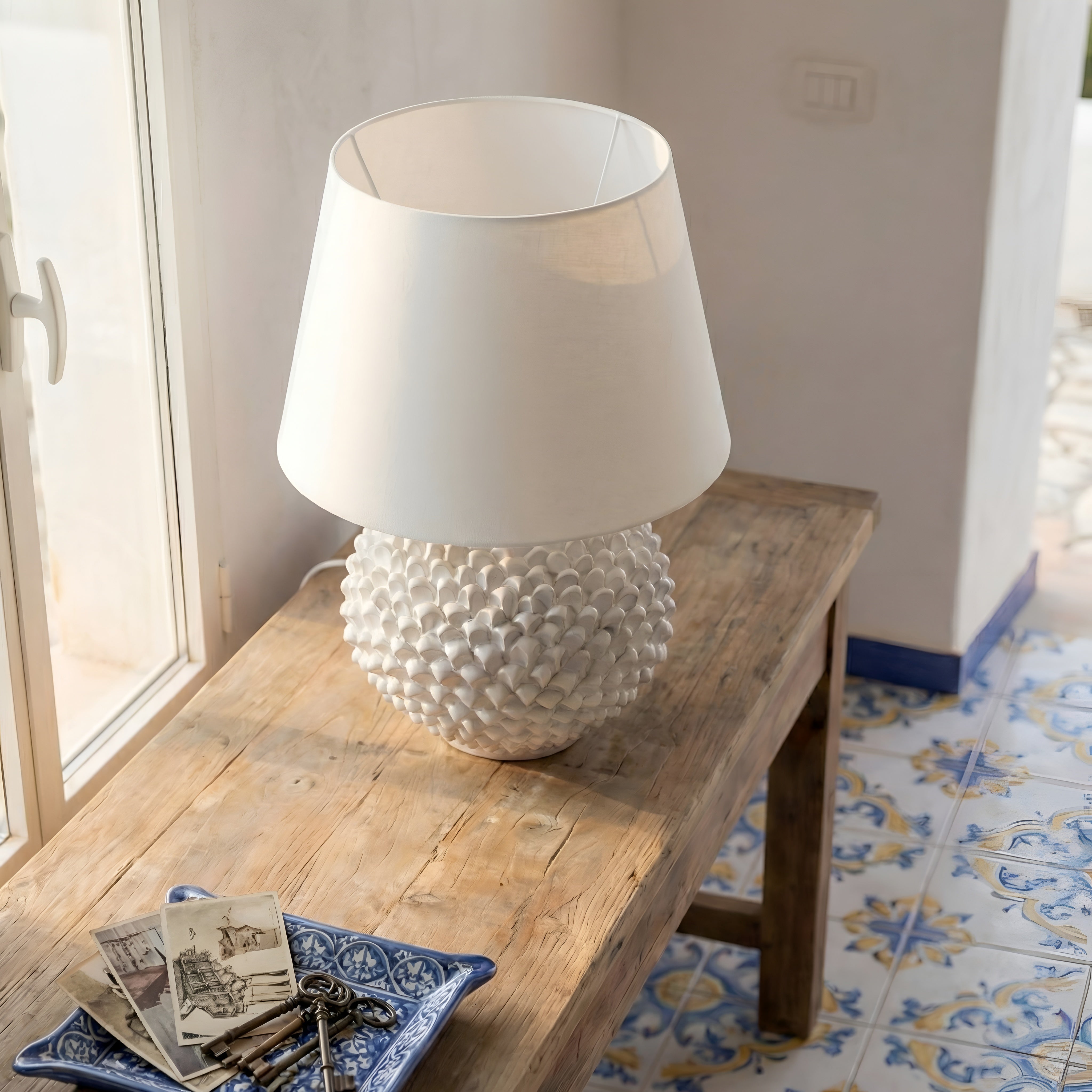 Italian Ceramic Lamp, White Line – Sicilian ceramic lamp handcrafted in Caltagirone