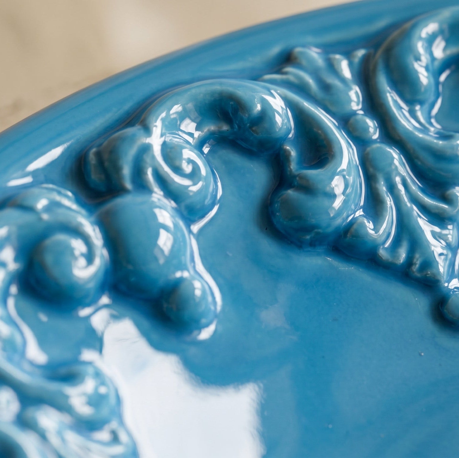 Sicilian Catch-All Dish Ø 30 cm / Ø 11.8", Plastico Sofia, Turquoise – Italian ceramic from Caltagirone, Sicily