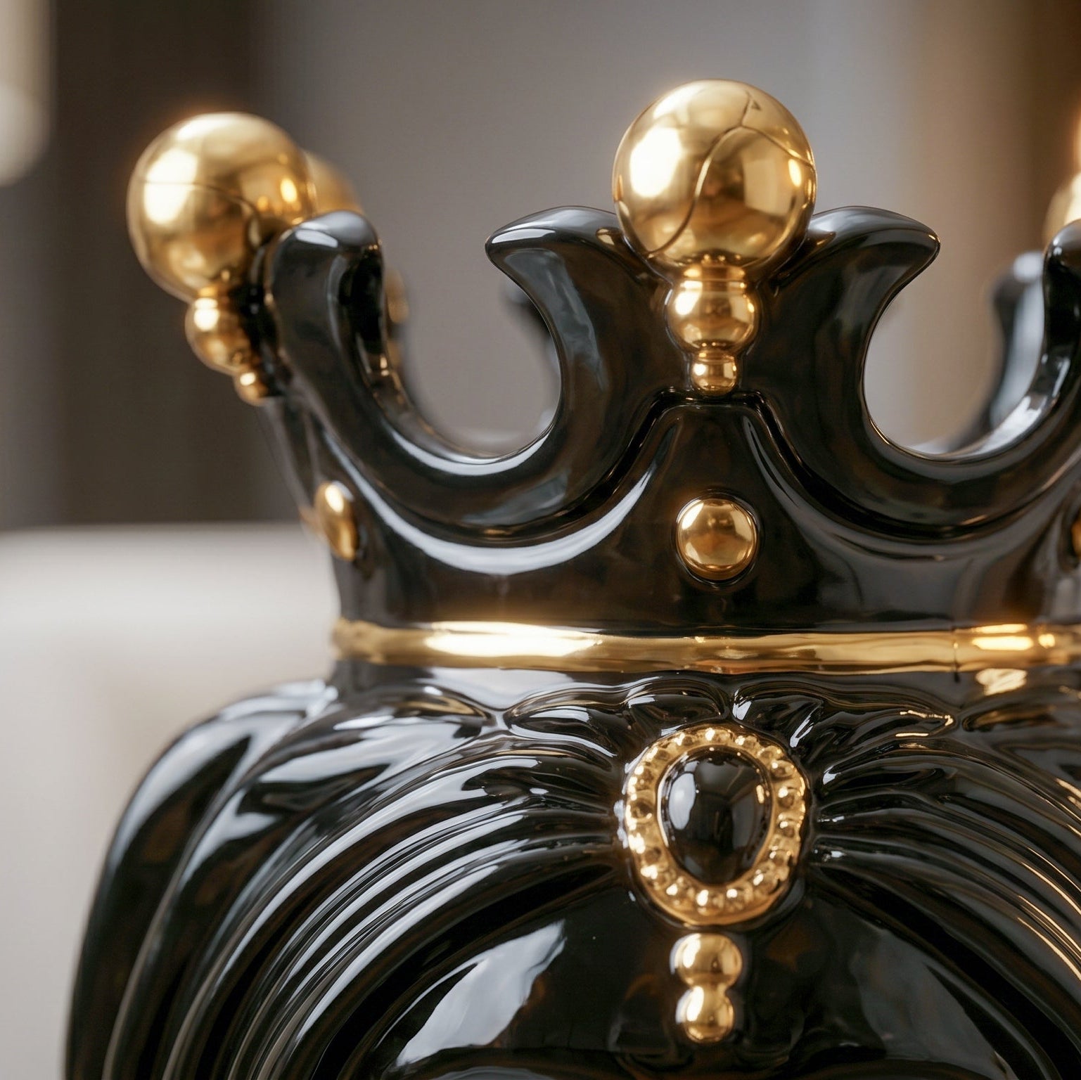 Sicilian Head Vase H 25 cm / 9.8", Woman, Black and Gold – Testa di Moro from Caltagirone, Sicily