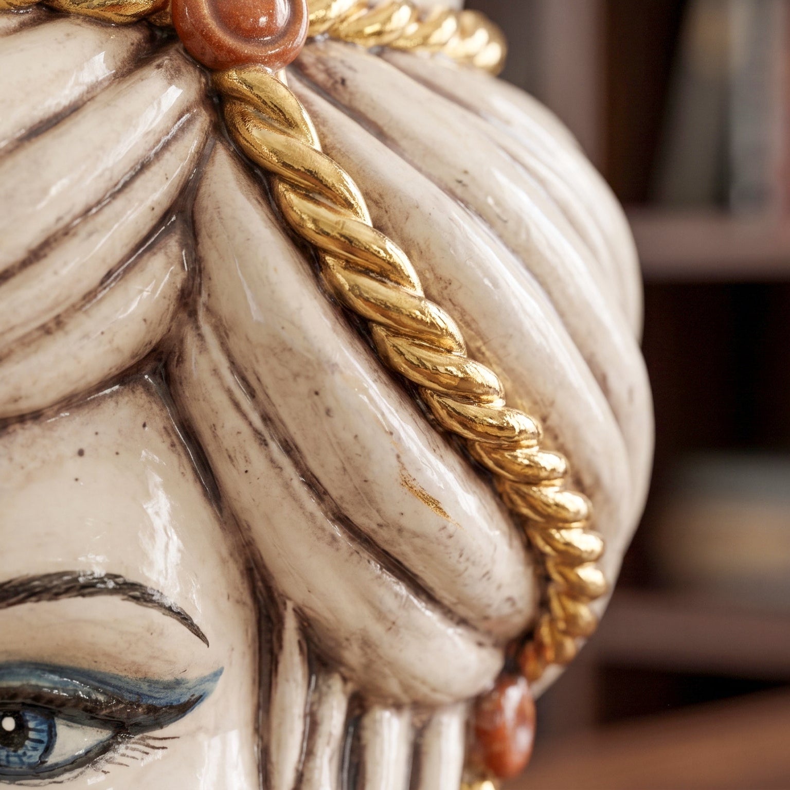 Sicilian Moor's Head H 48 cm / 18.9", Woman, Antique Mother of Pearl Gold – Testa di Moro from Caltagirone, Sicily