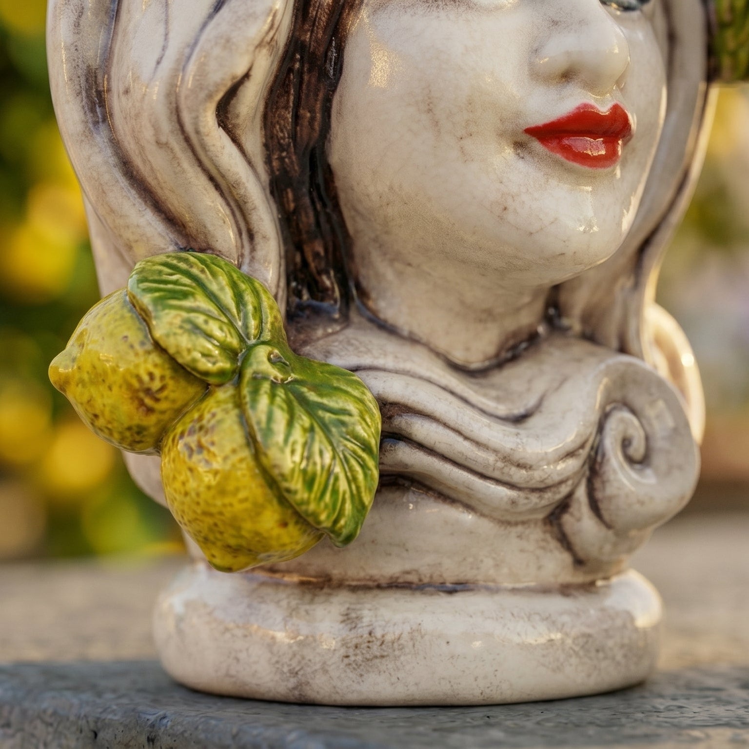 Testa di Moro Female H 15 cm / 5¾" in Caltagirone Ceramic — Sicilian Lemons, Coloured Mother of Pearl