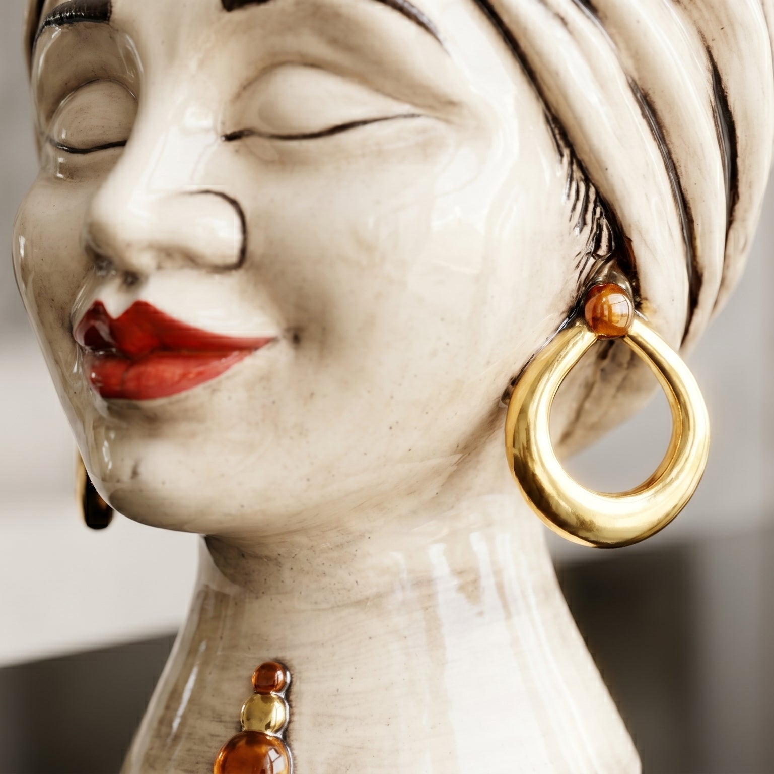 Sognia Sicilian Moor's Head H 40 cm / 15.7", Antique Mother of Pearl – Testa di Moro from Caltagirone, Sicily
