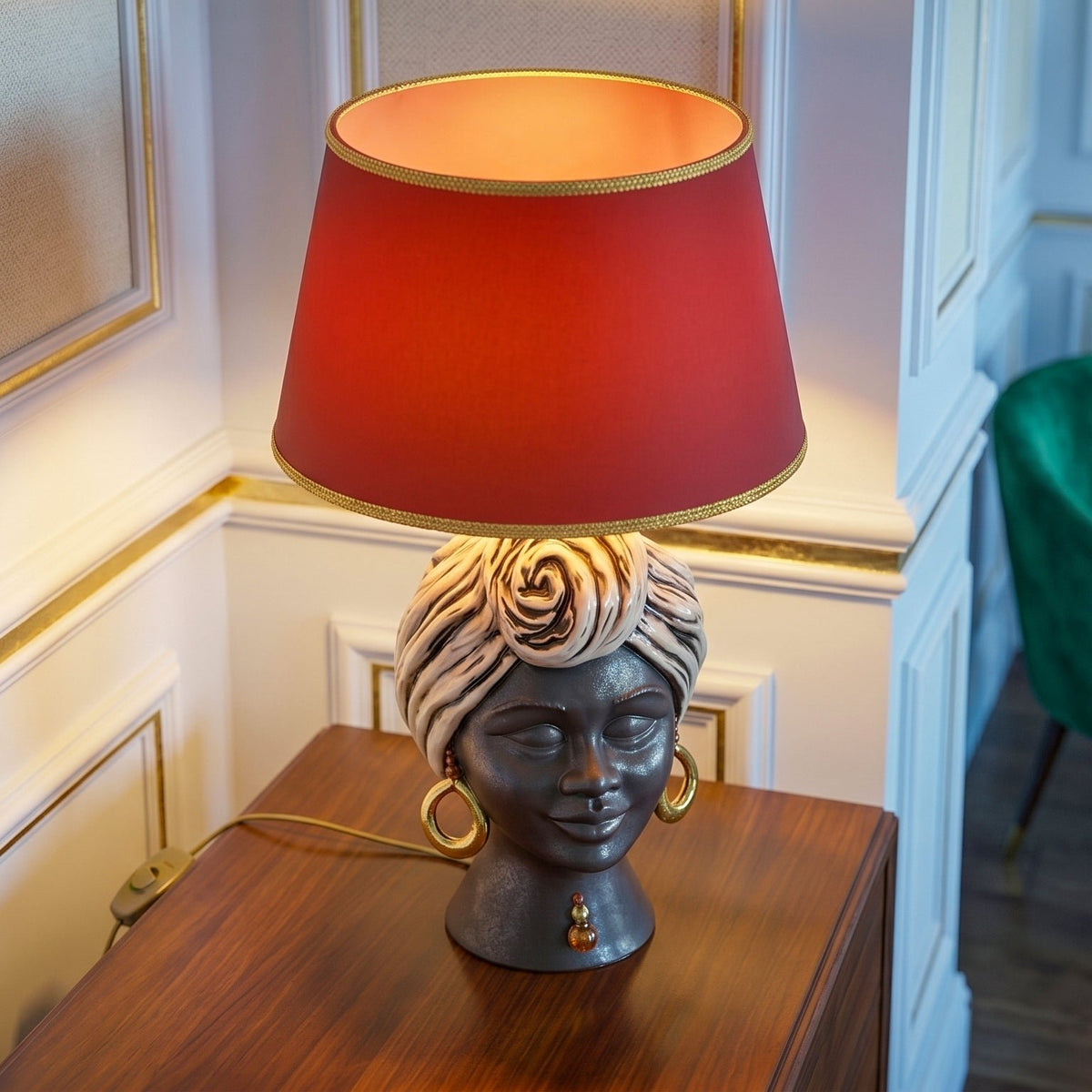 Sognia Head Lamp H 63 cm / 24¾" (Ceramic H 40 cm / 15¾", Fabric Lampshade Ø 40 cm / 15¾"), Antique Mother of Pearl, Gold and Lustre, Matte Face – Testa di Moro from Caltagirone, Sicily