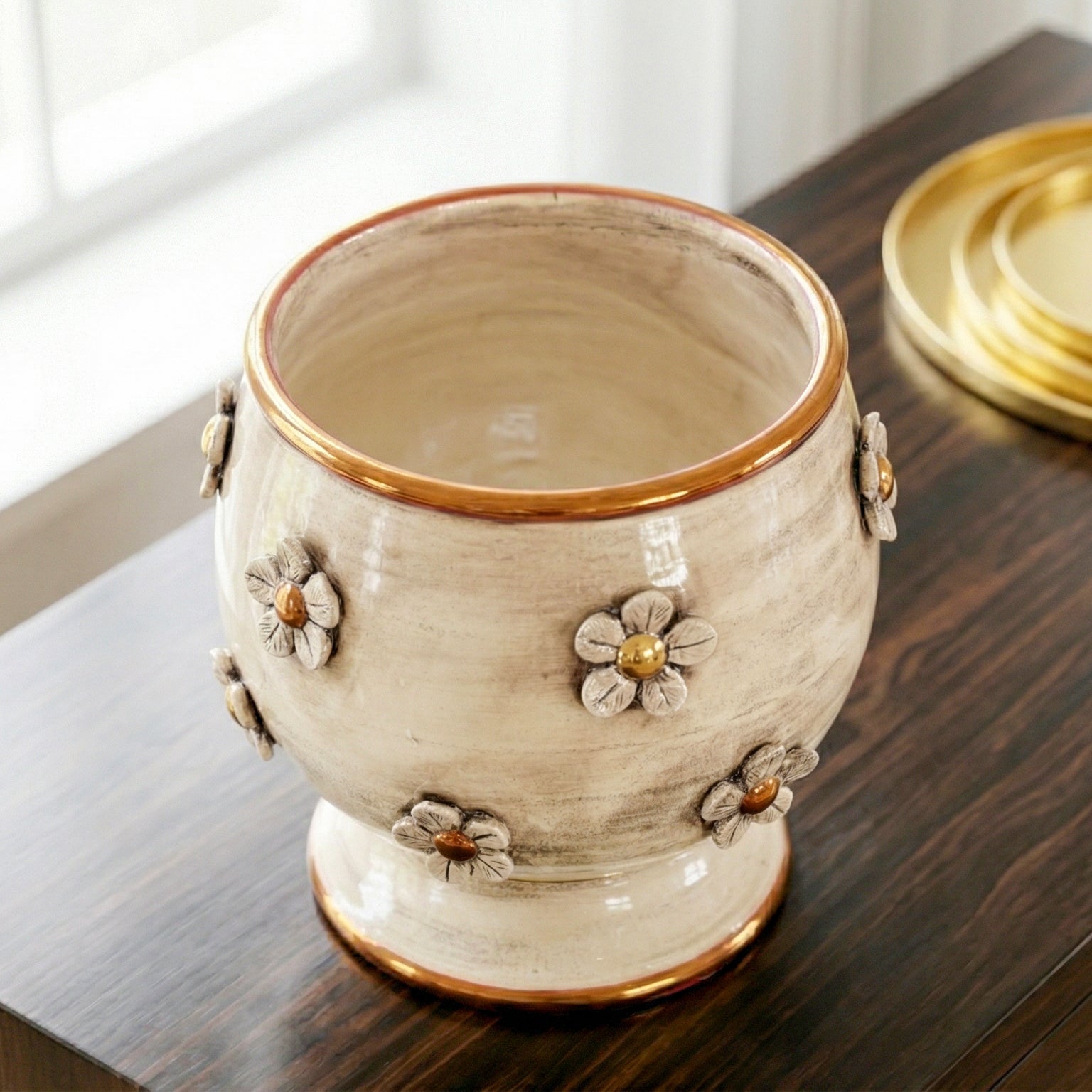 Italian Ceramic Vase, Antique Mother of Pearl Gold – Italian ceramic from Caltagirone, Sicily