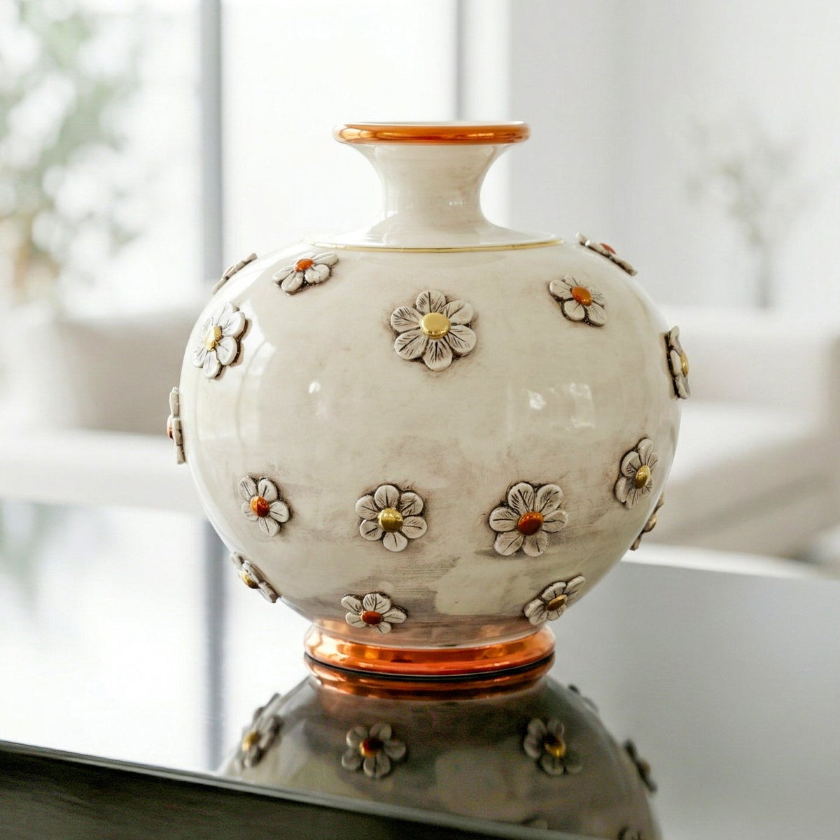 Ball Vase with Flowers H 35 cm / 13¾", Antique Mother of Pearl, Gold and Lustre – Italian ceramic from Caltagirone, Sicily