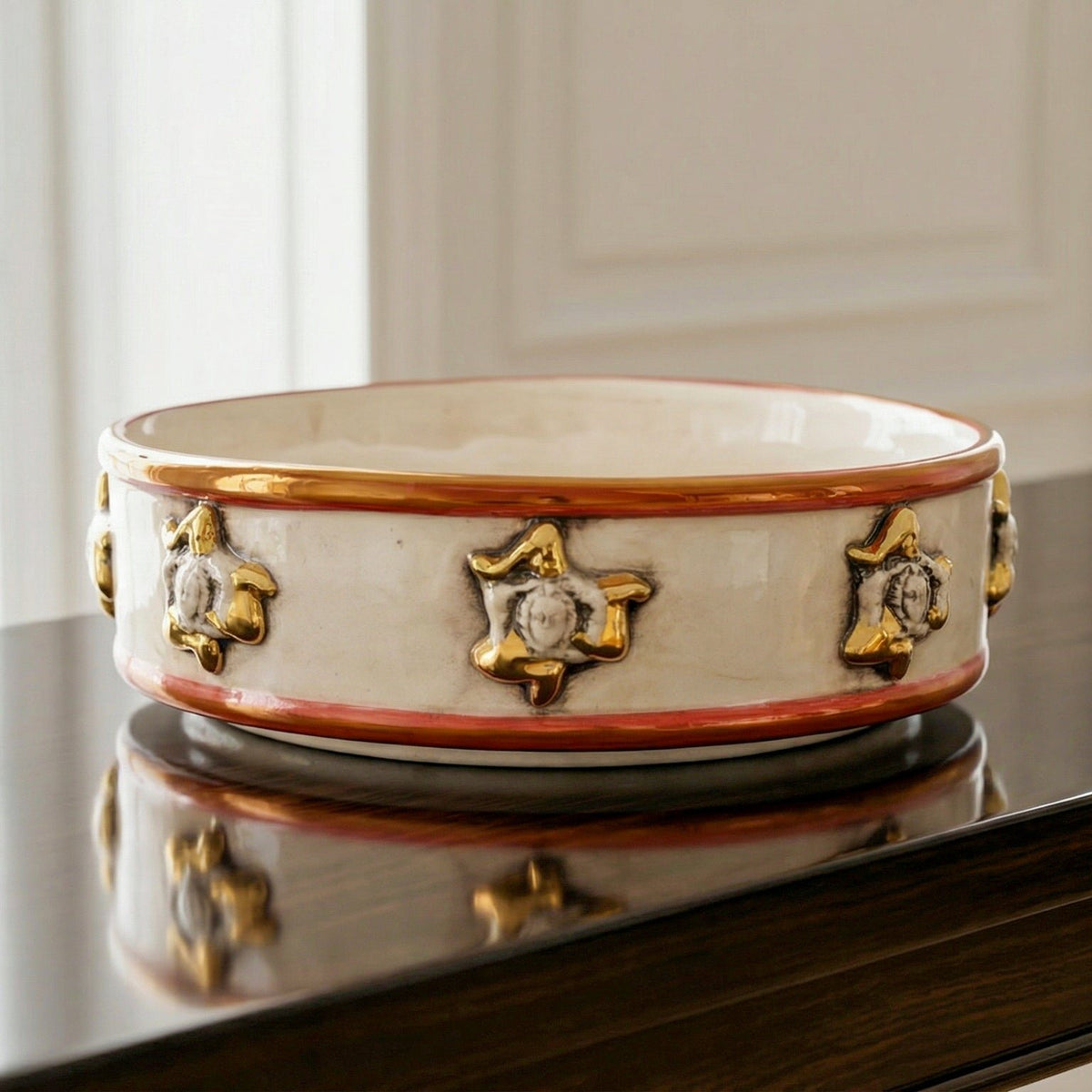 Sicilian Ceramic Trinacria Centerpiece Ø 20 cm / Ø 7¾", Antique Mother of Pearl, Gold and Lustre – Caltagirone Ceramic – Sicilian artisan tradition