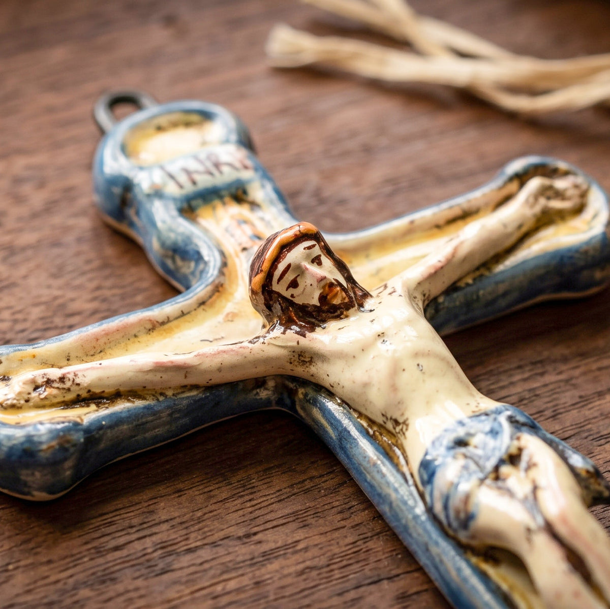 Sicilian Ceramic Crucifix 10×15 cm / 4×5¾", Blue and Orange – Sicilian religious tradition from Caltagirone