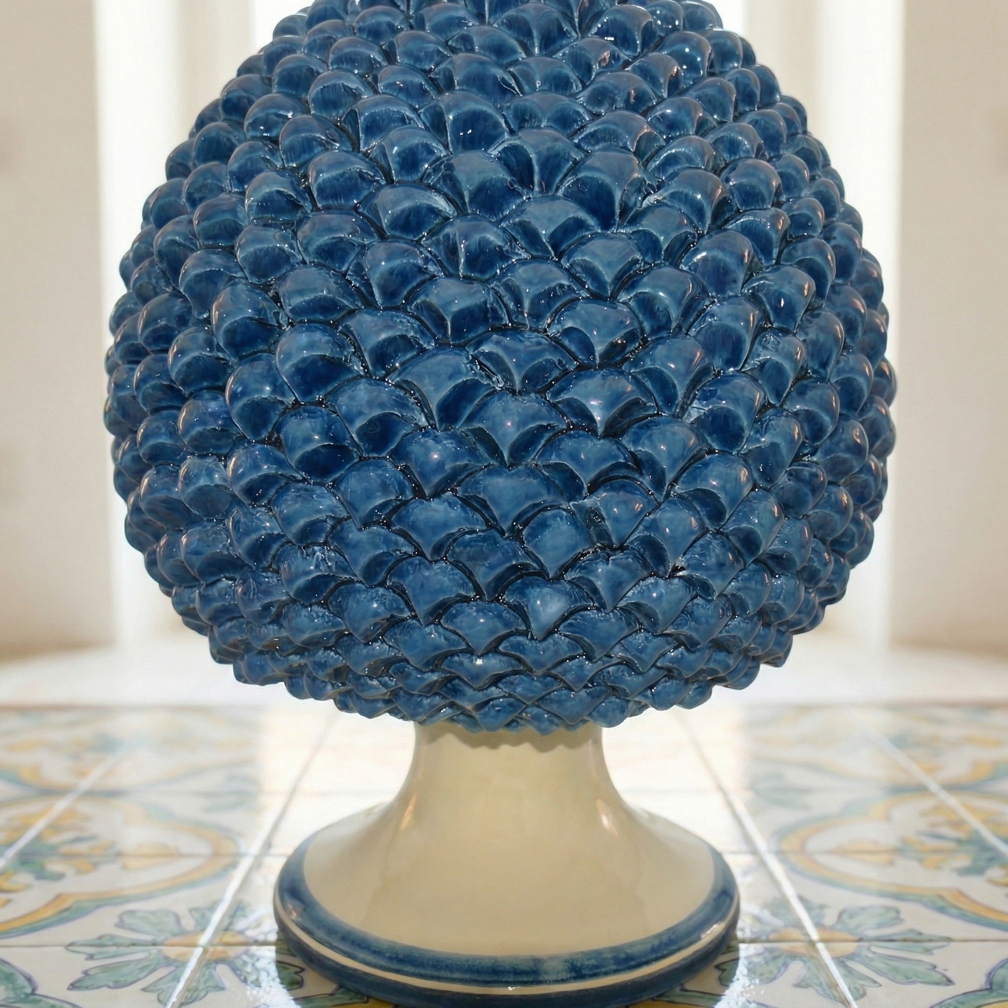 Caltagirone handmade pinecone modeled by hand height 25/40 monochrome of blue