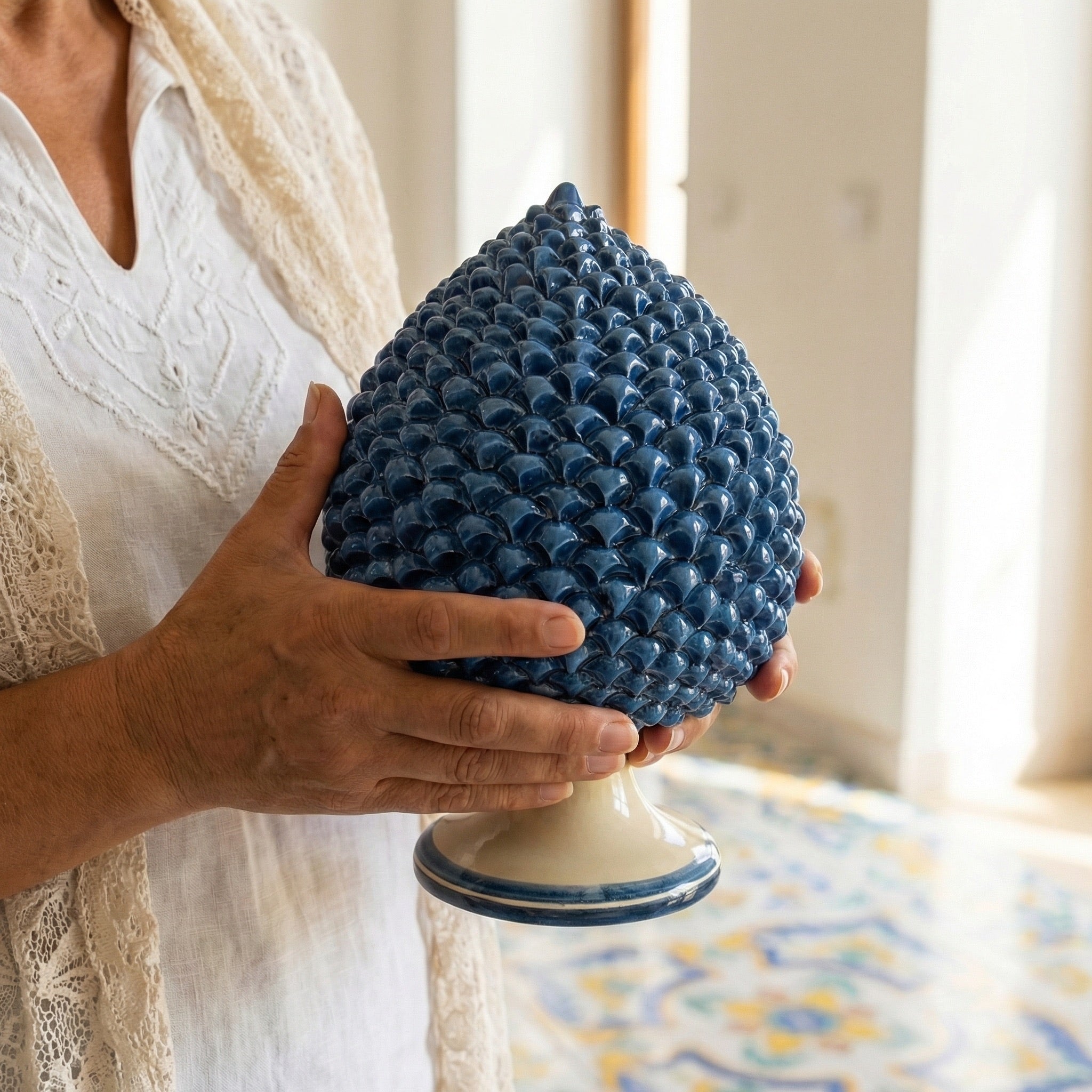 Caltagirone handmade pinecone modeled by hand height 25/40 monochrome of blue