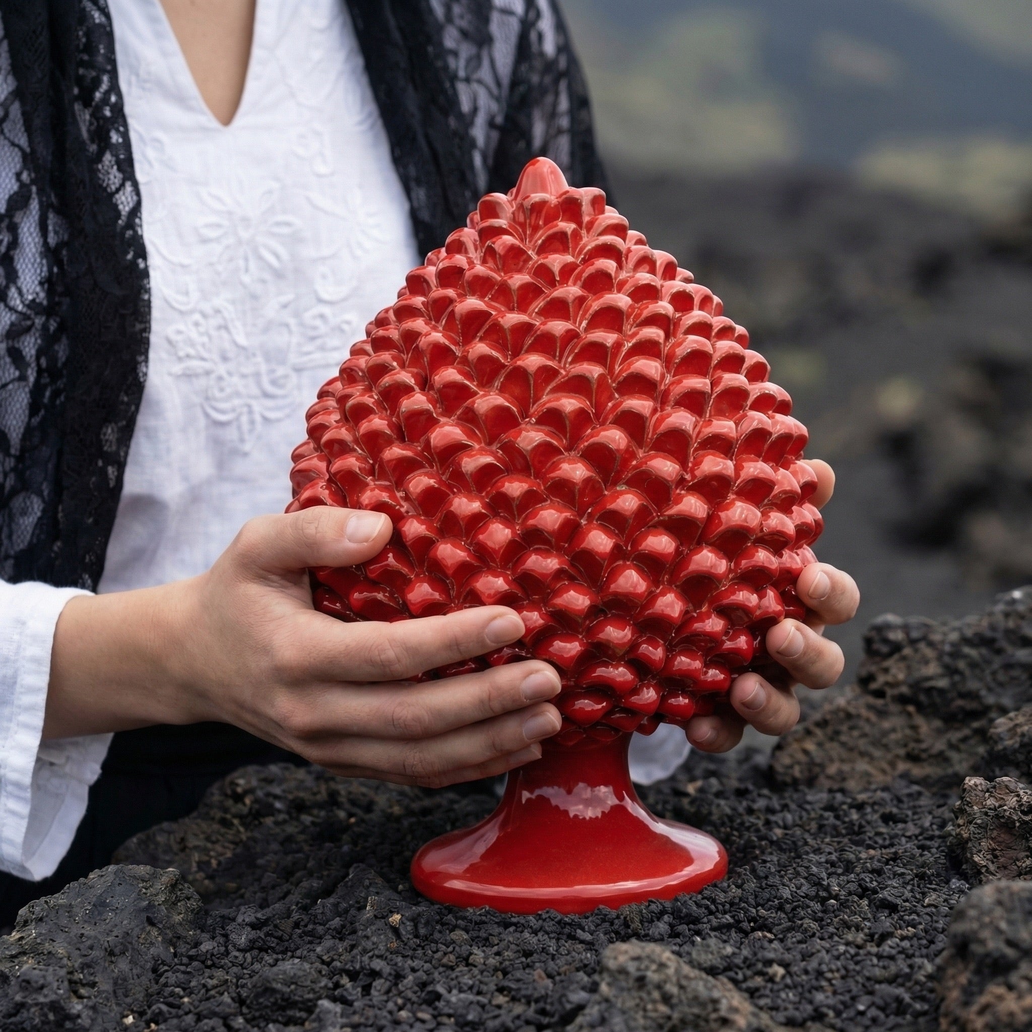 Caltagirone handmade pinecone modeled by hand height 25/40 in integral red