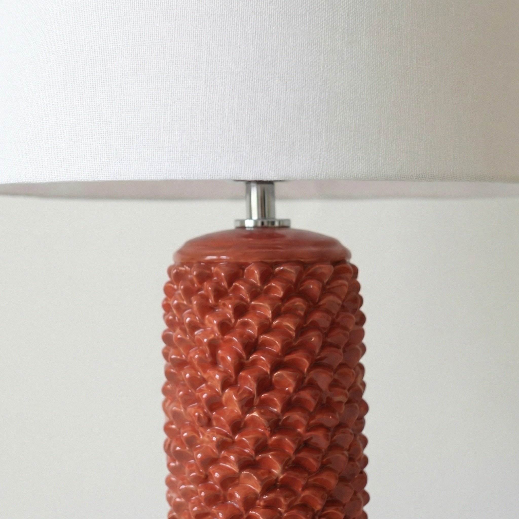 Sicilian Pine Cone Lamp H 60 cm / 23.6", Fire Red – Sicilian ceramic lamp handcrafted in Caltagirone