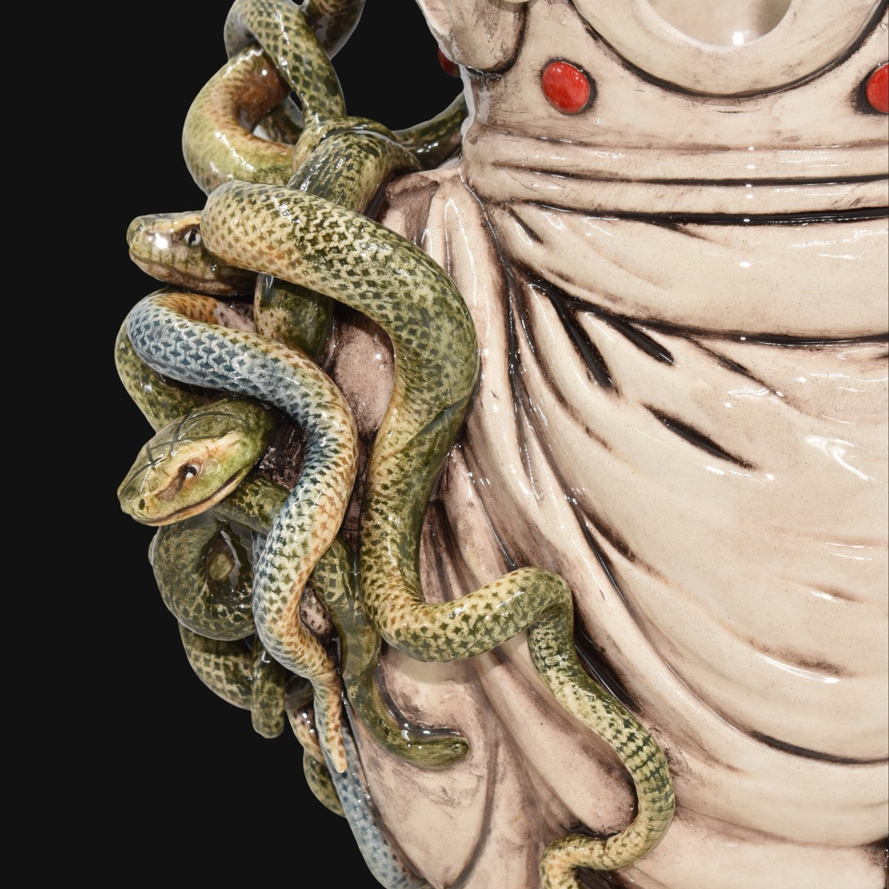 Head h 25 turban jellyfish mother of pearl colored red beads