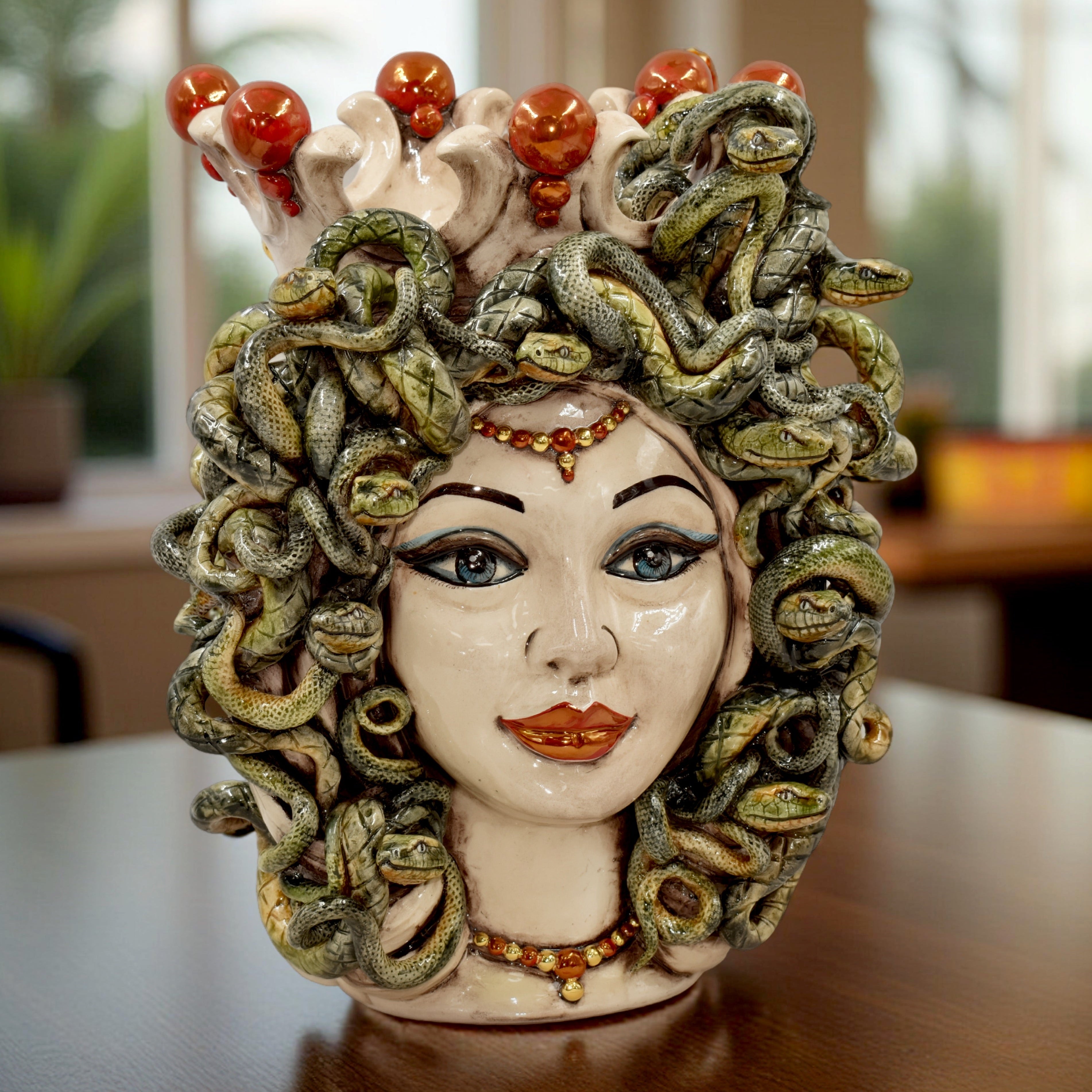 Head h 38 mother of pearl medusa antique gold lustres w/gold lips expression
