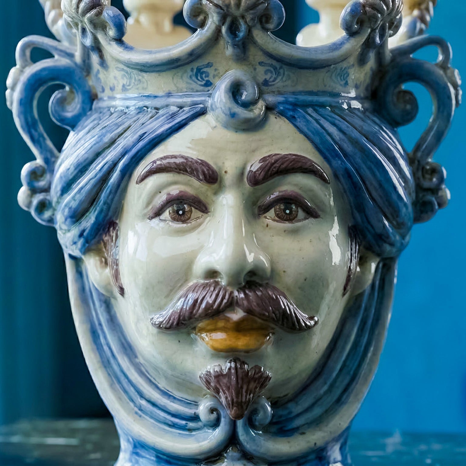 Sicilian Moor's Head Candle Holder H 25 cm / 9.8", White Man, Mono Blue – Testa di Moro from Caltagirone, Sicily