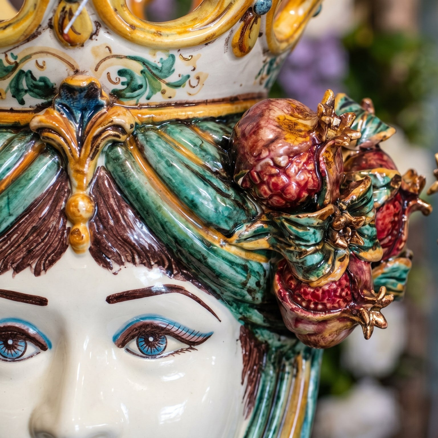 Head h 40 pomegranate green/orange woman