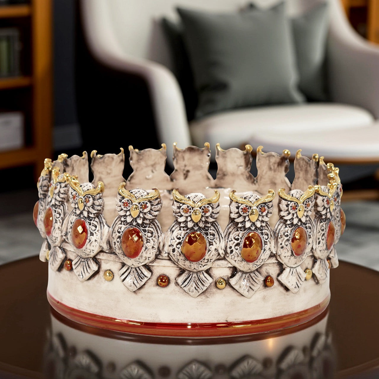 Centerpiece Ø 22 with Embossed Owls - Antique Mother of Pearl and Gold Decorations