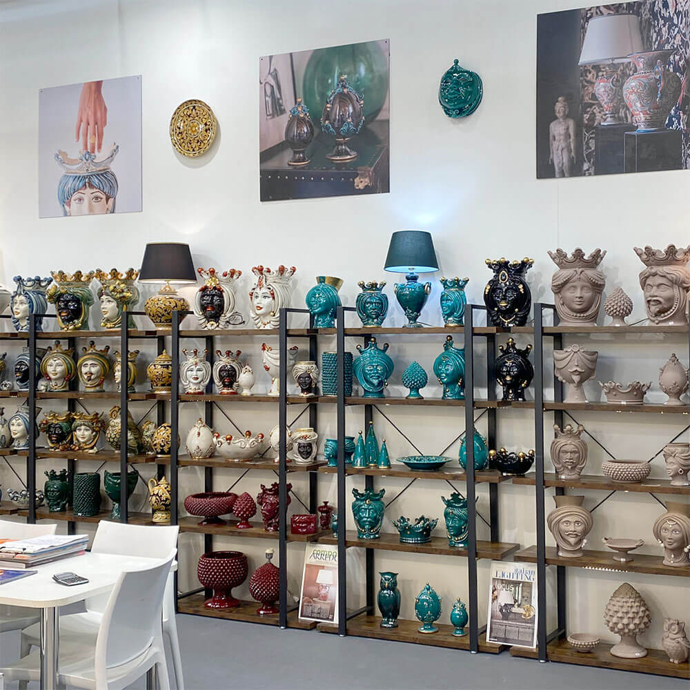 Esposizione di Ceramiche di Caltagirone Sofia alla Fiore di Milano