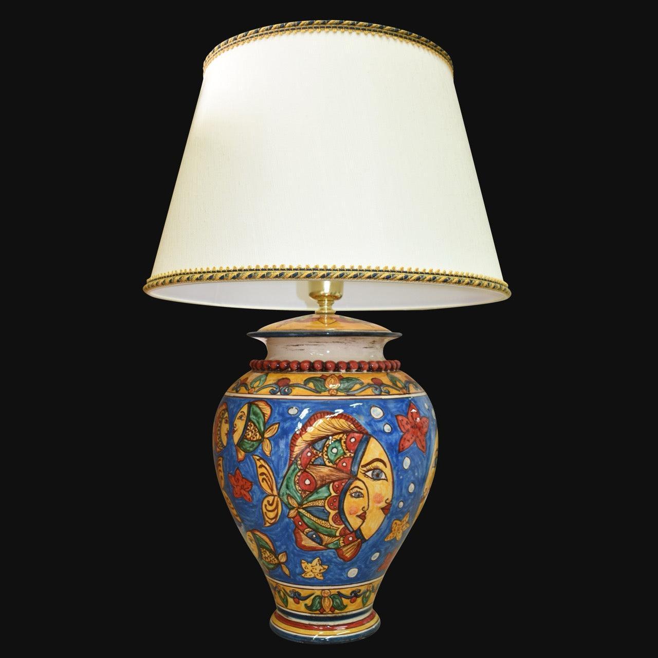 Lume boccia c/perline h 35 decoro pesci c/fondo blu (h60 c/paralume Ø40) - Ceramiche di Caltagirone Sofia