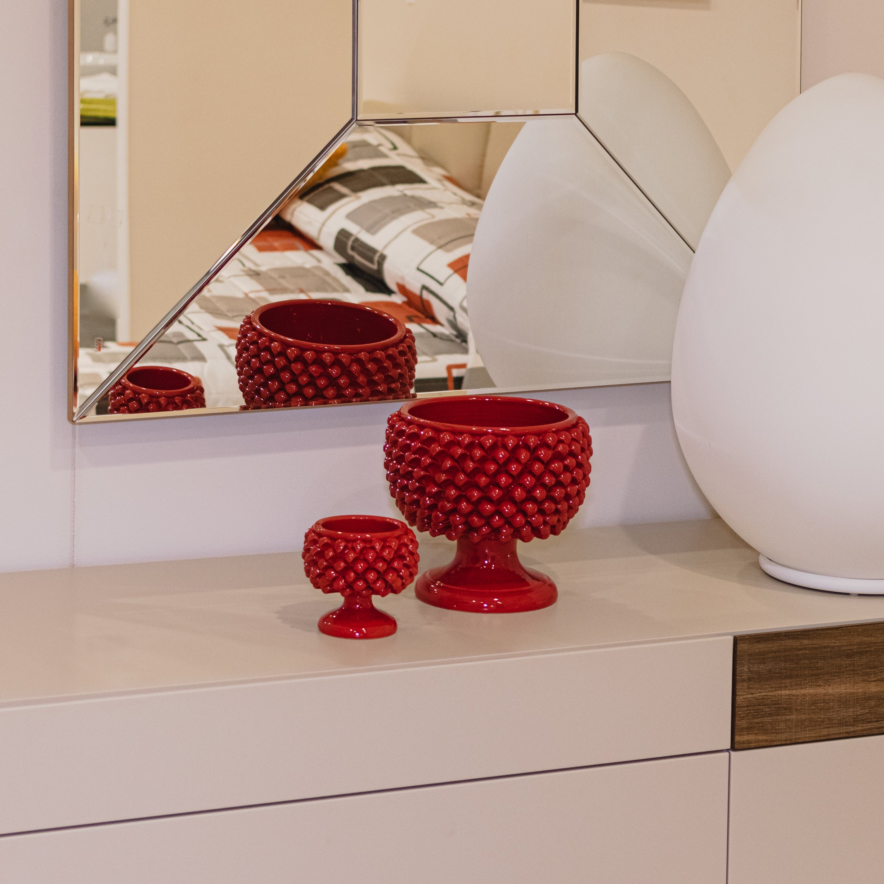 Vaso mezza pigna rosso fuoco in ceramica di Caltagirone - Ceramiche di Caltagirone Sofia