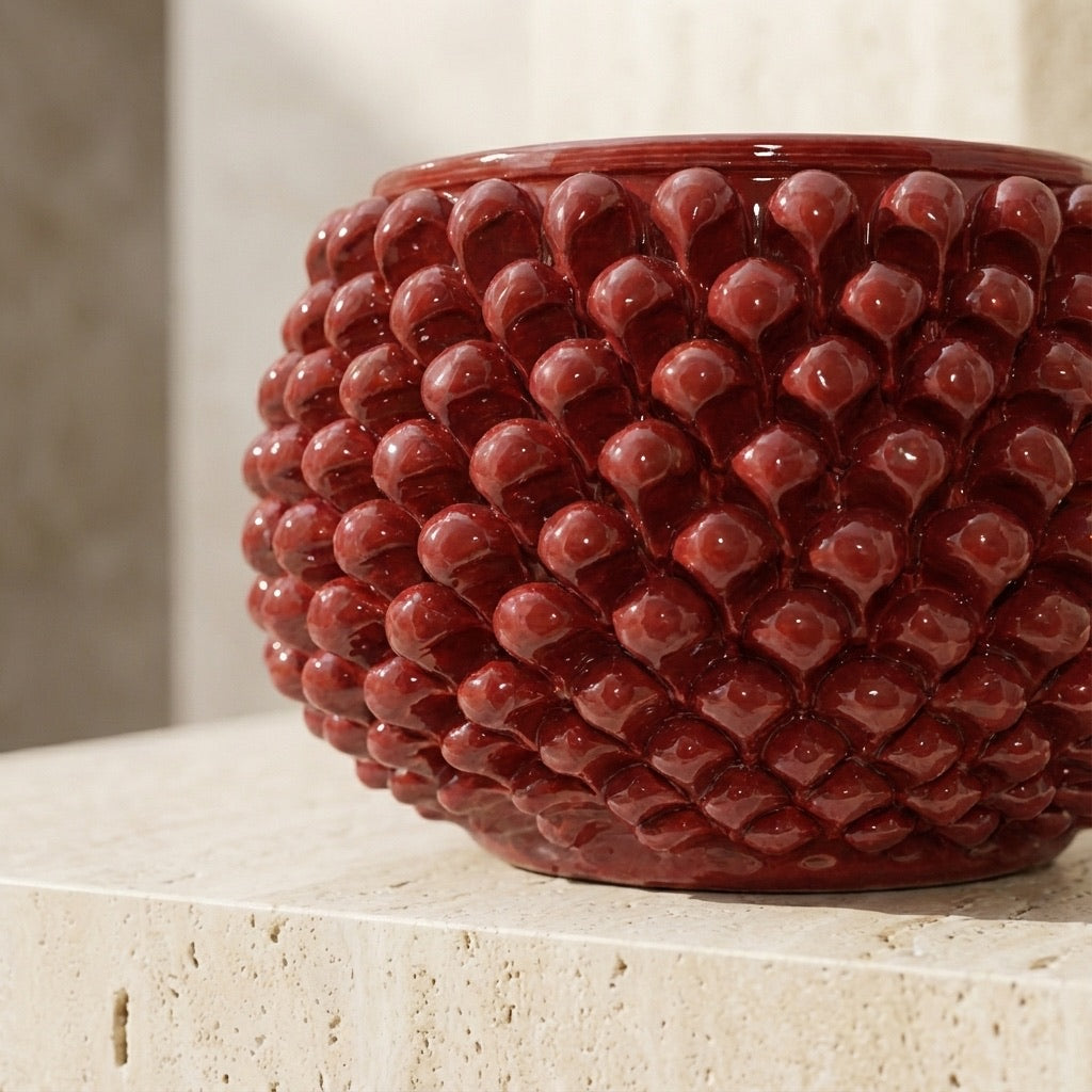 Vaso mezza pigna s/piede bordeaux in ceramica di Caltagirone - Ceramiche di Caltagirone Sofia