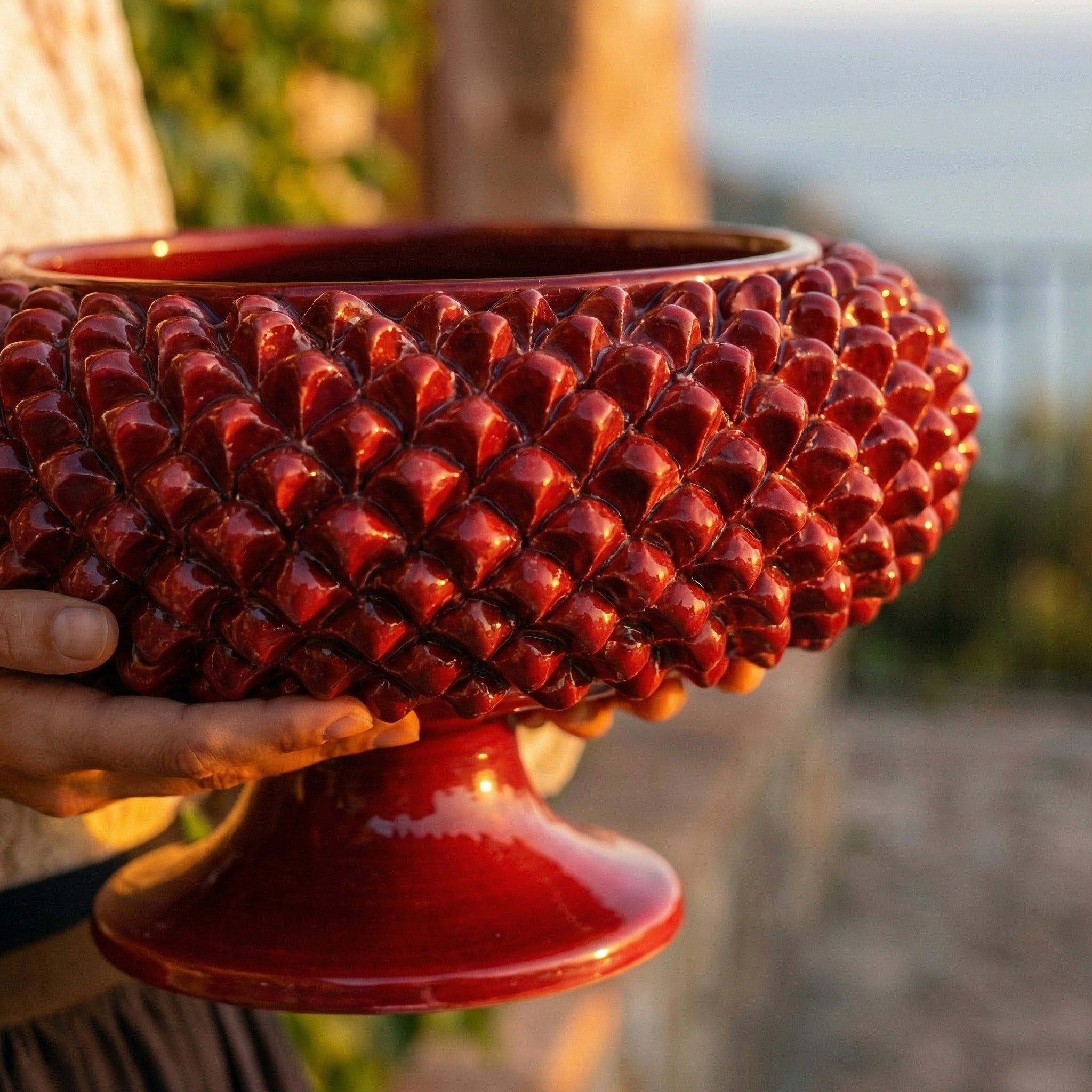 Pinecone stand of Caltagirone modeled by hand bordeaux