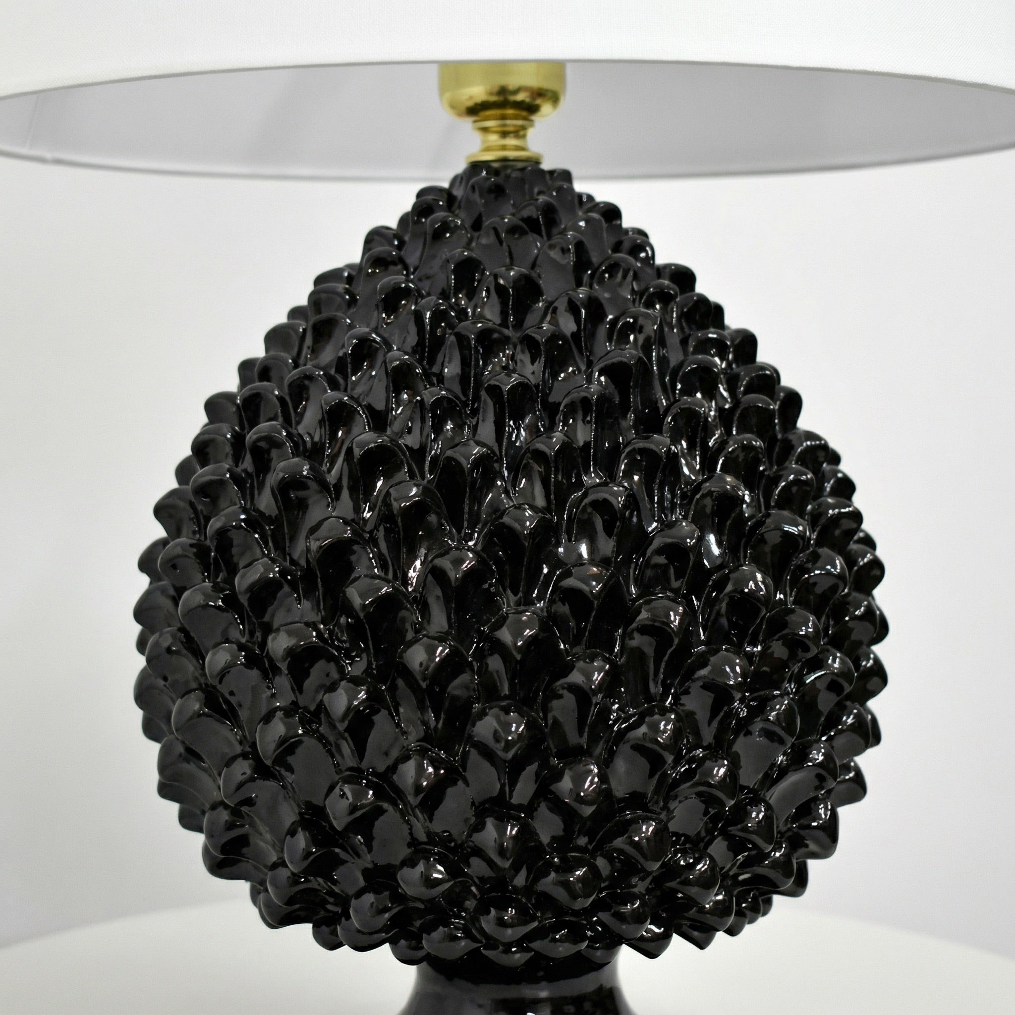 Ornamental light in ceramics of Caltagirone - Artistic ceramics Sofia