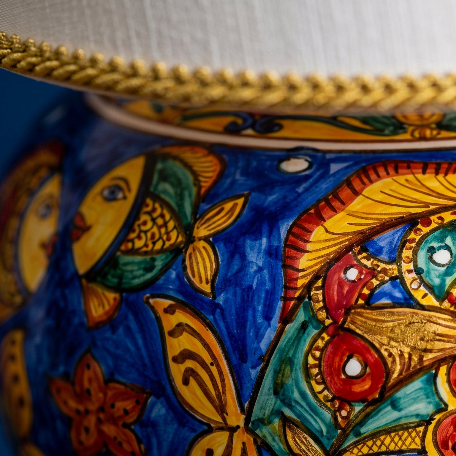 Sicilian Round Ball Lamp H 35 cm / 13.8", Blue Background – Sicilian ceramic lamp handcrafted in Caltagirone