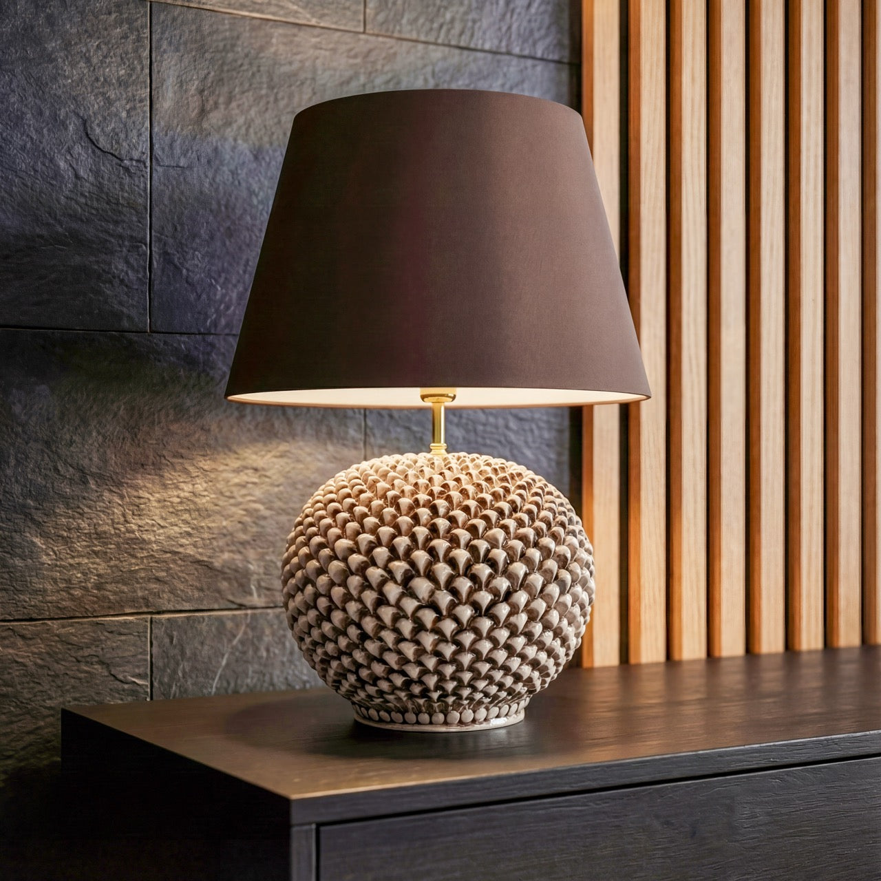 Lume palla a pigna in ceramica diverse misure, Decoro in Madreperla Antichizzato