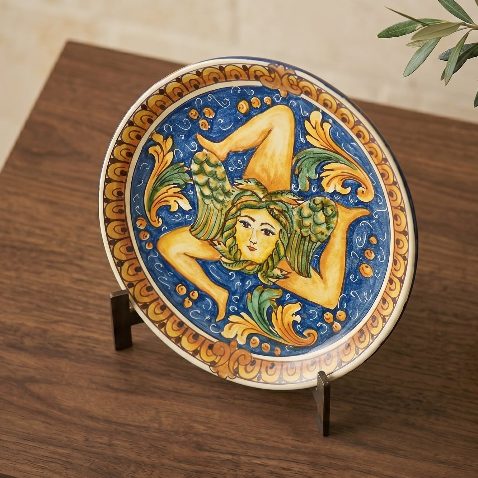 Caltagirone Ceramic Trinacria Plate — Ornato Calatino