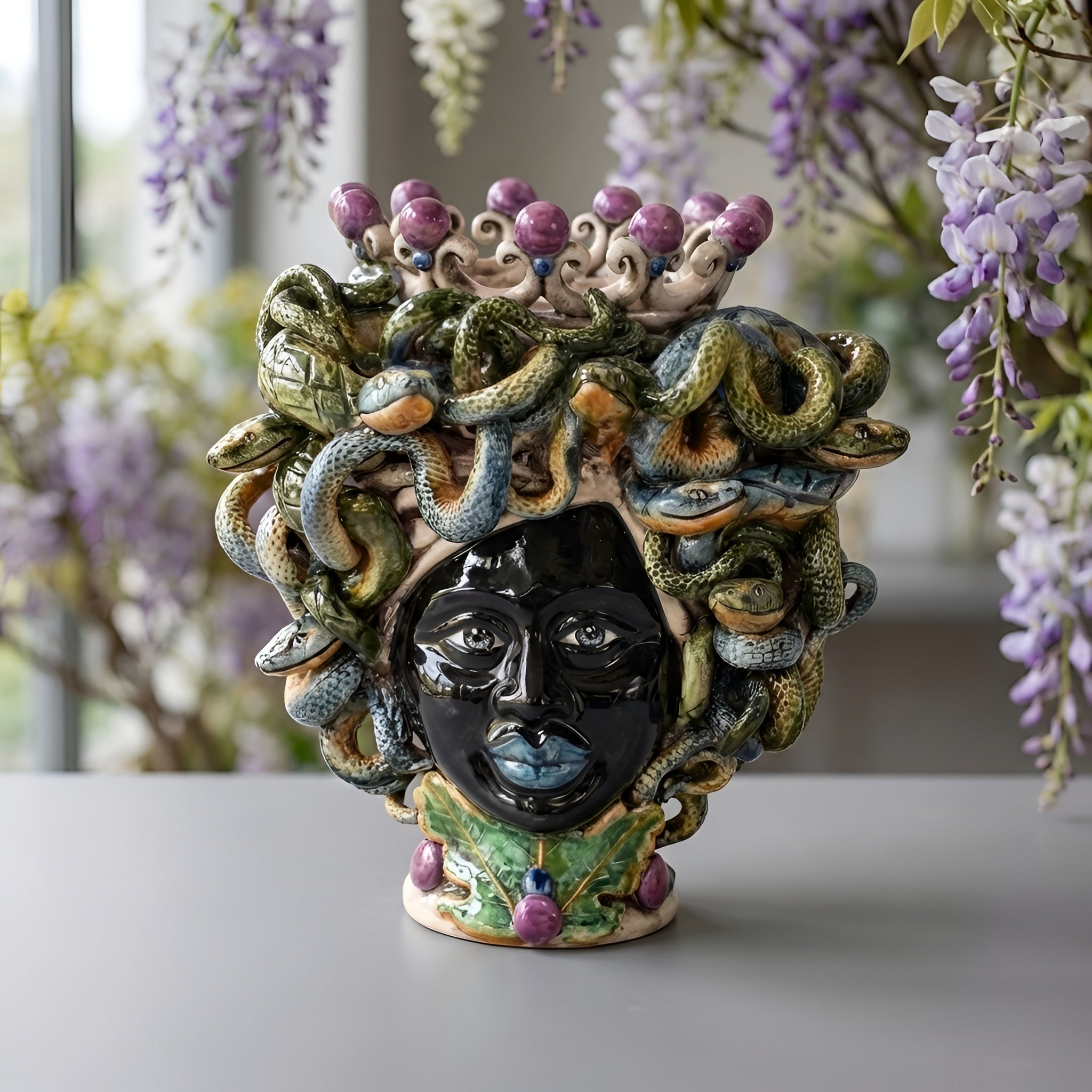 Testa h 20 tuareg medusa Linea Giardini dell'Eden - Decoro Madreperla lustro glicine