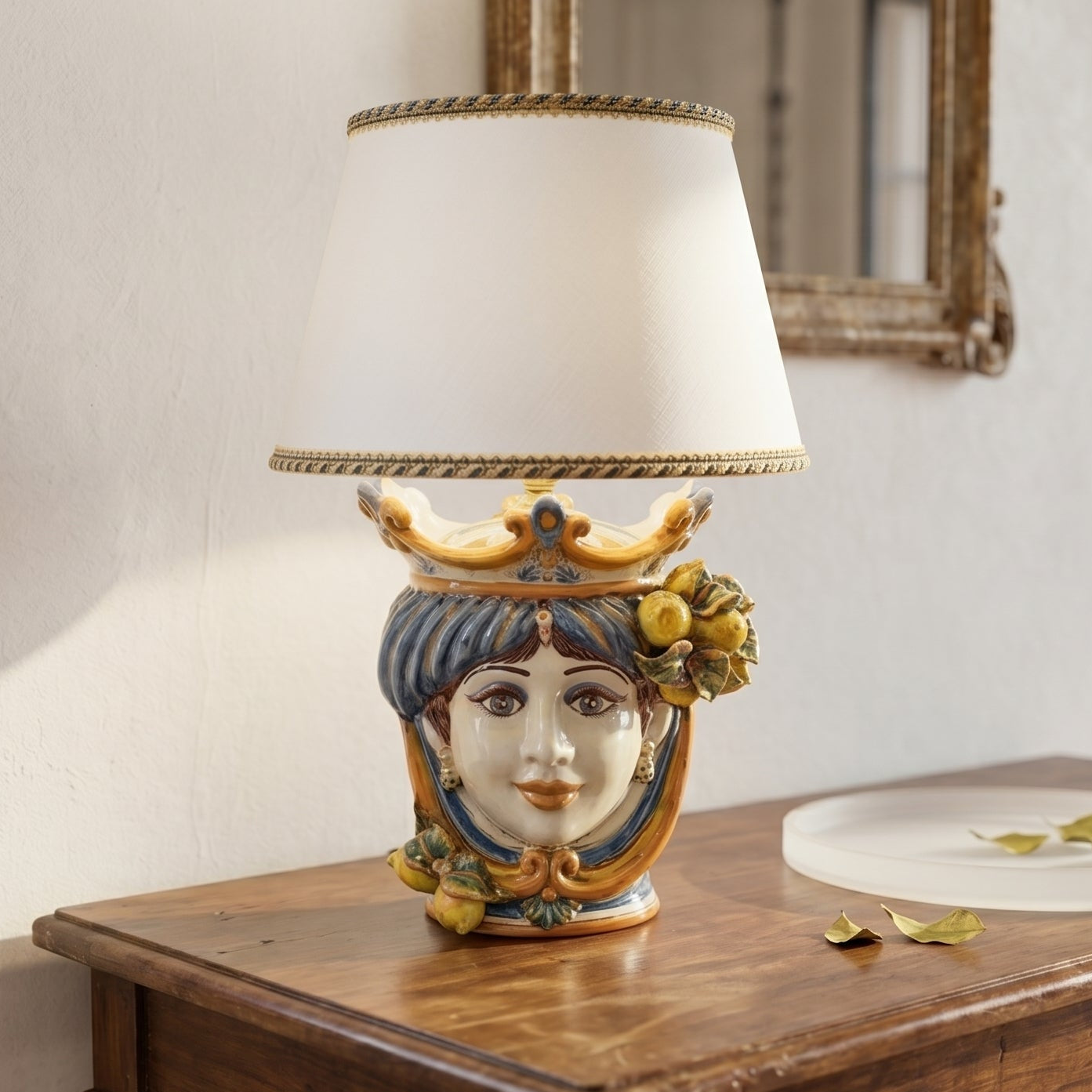 Testa di Moro Table Lamp with Lemons h 25 cm / 9¾" (total h 55 cm / 21¾") — Blue and Orange — Female