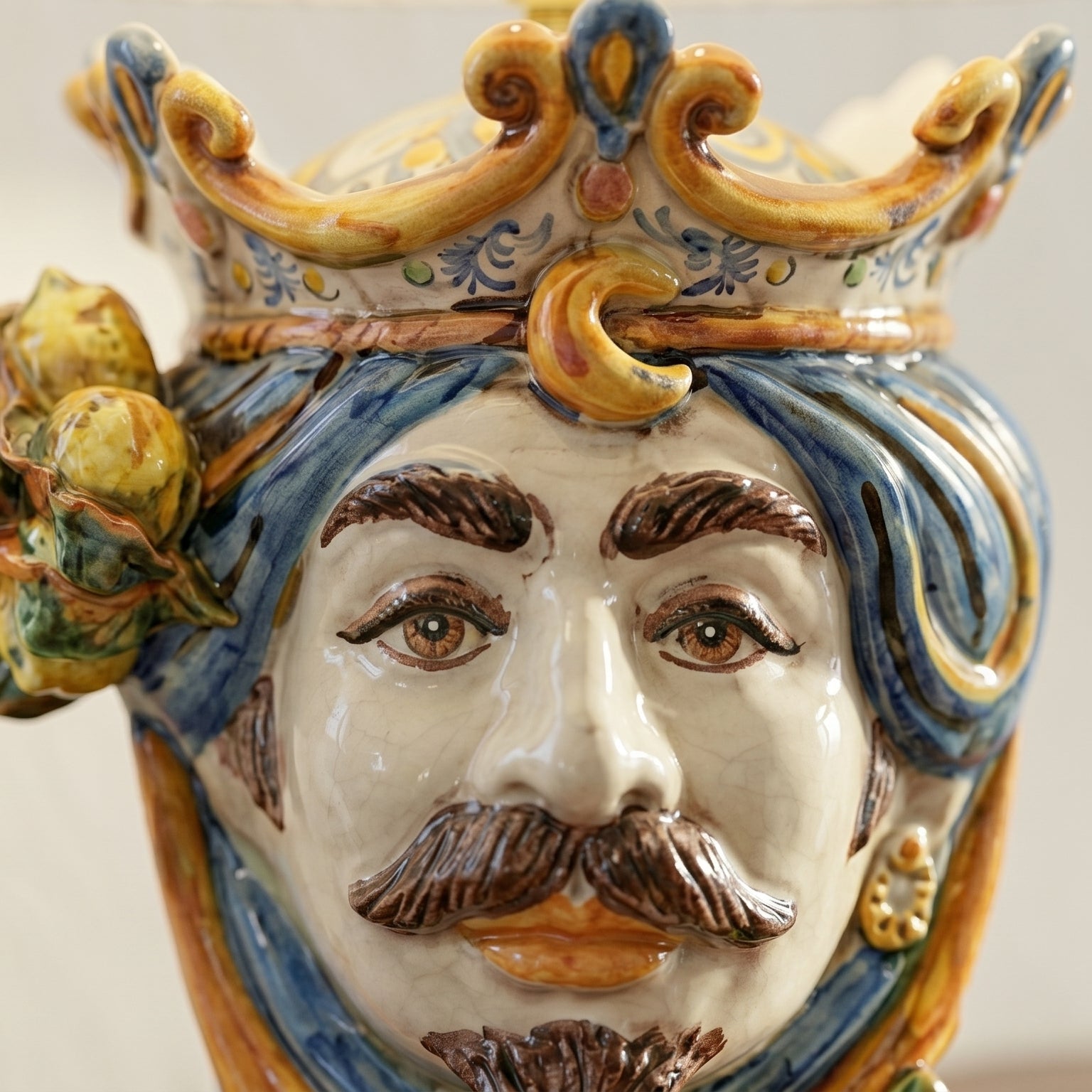 Italian Ceramic Lamp H 55 cm / 21.7", White Man, Blue and Orange – Sicilian ceramic lamp handcrafted in Caltagirone