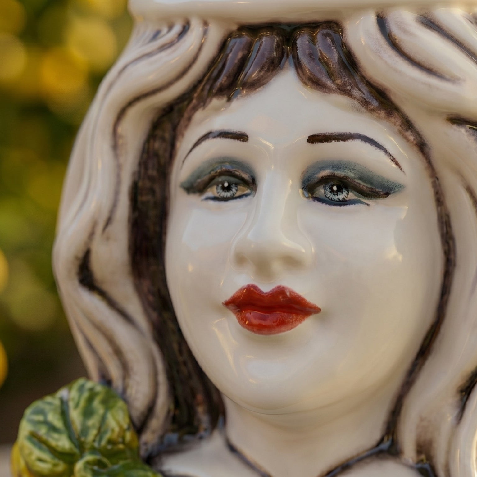 Testa di Moro Female H 15 cm / 5¾" in Caltagirone Ceramic — Sicilian Lemons, Coloured Mother of Pearl
