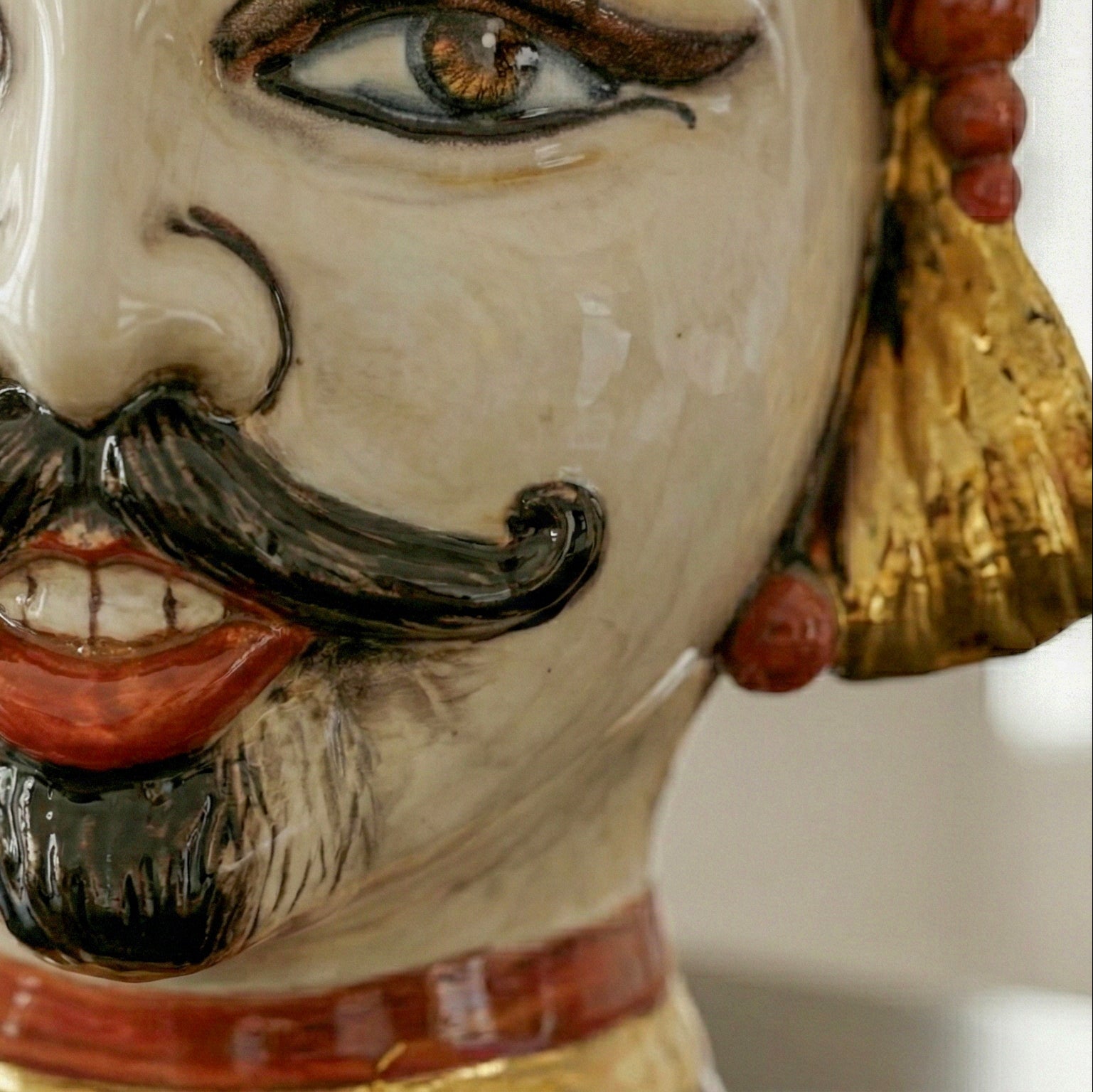 Aisha Sicilian Moor's Head H 25 cm / 9.8", Man, Antique Mother of Pearl – Testa di Moro from Caltagirone, Sicily