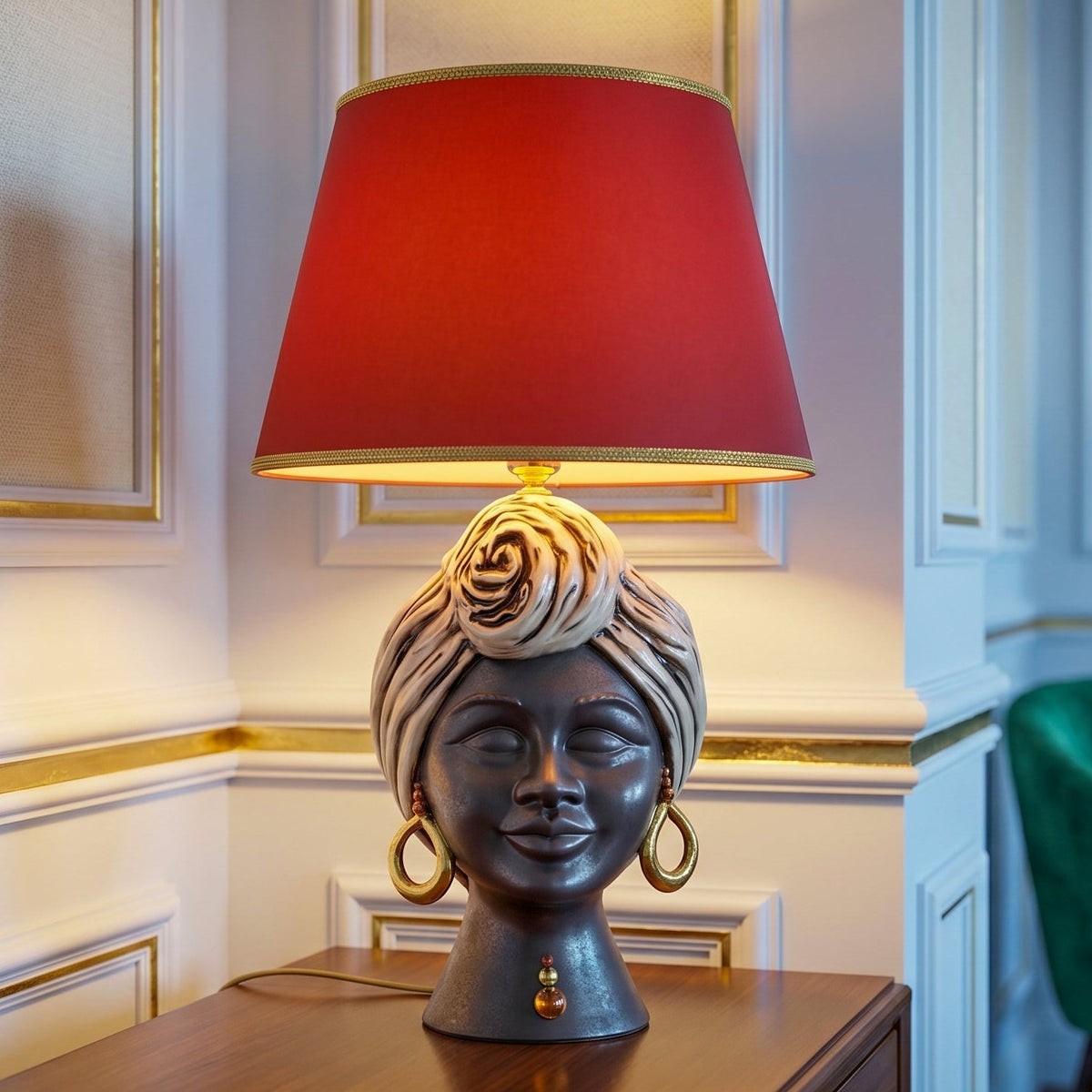 Sognia Head Lamp H 63 cm / 24¾" (Ceramic H 40 cm / 15¾", Fabric Lampshade Ø 40 cm / 15¾"), Antique Mother of Pearl, Gold and Lustre, Matte Face – Testa di Moro from Caltagirone, Sicily