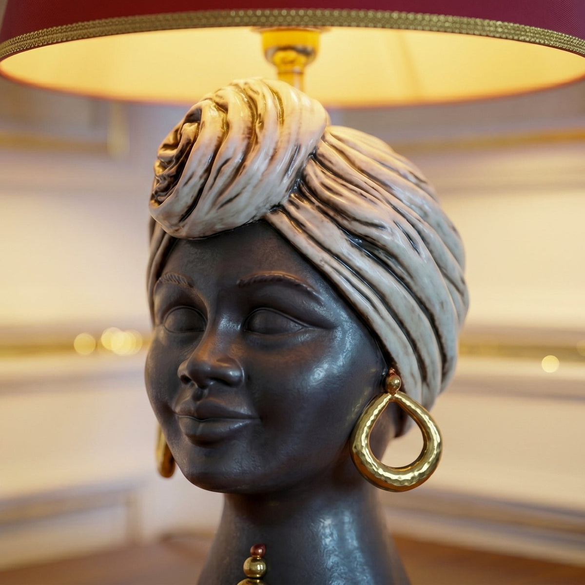 Sognia Head Lamp H 63 cm / 24¾" (Ceramic H 40 cm / 15¾", Fabric Lampshade Ø 40 cm / 15¾"), Antique Mother of Pearl, Gold and Lustre, Matte Face – Testa di Moro from Caltagirone, Sicily
