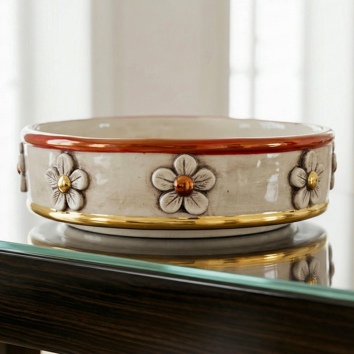 Sicilian Ceramic Centerpiece with Flowers Ø 20 cm / Ø 7¾", Antique Mother of Pearl, Gold and Lustre – Italian ceramic from Caltagirone, Sicily