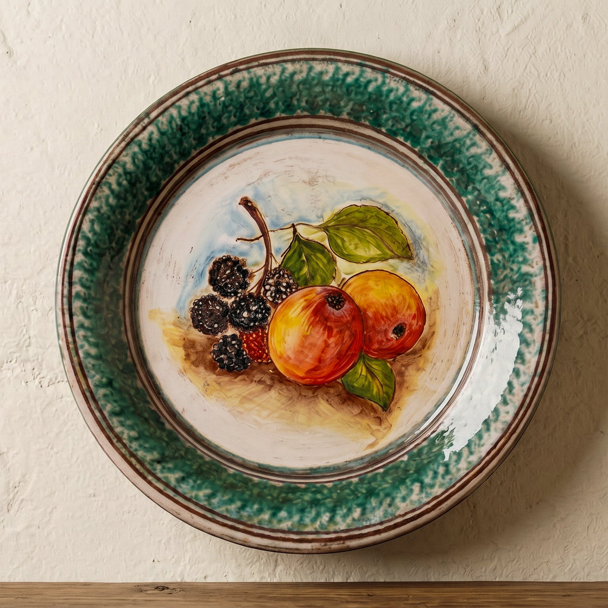 Sicilian Fangotto Deep Plate Ø 25/30/35 cm / 9¾-13¾", Pomegranate and Blackberries, Antique Reproductions – Italian ceramic from Caltagirone, Sicily