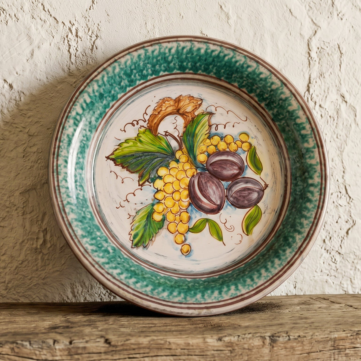 Sicilian Fangotto Deep Plate Ø 25/30/35 cm / 9¾-13¾", Yellow Grapes and Plums, Antique Reproductions – Italian ceramic from Caltagirone, Sicily