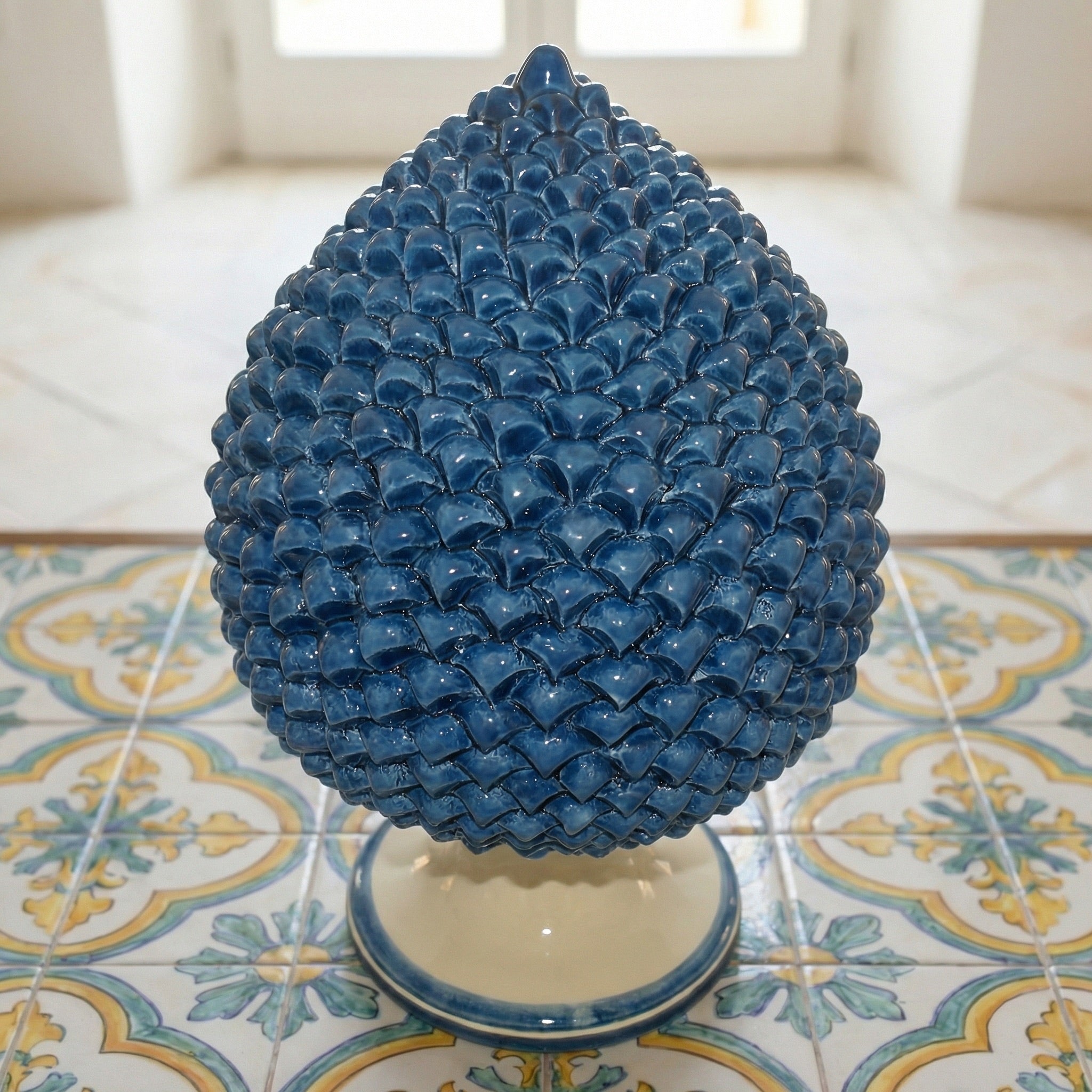 Caltagirone handmade pinecone modeled by hand height 25/40 monochrome of blue