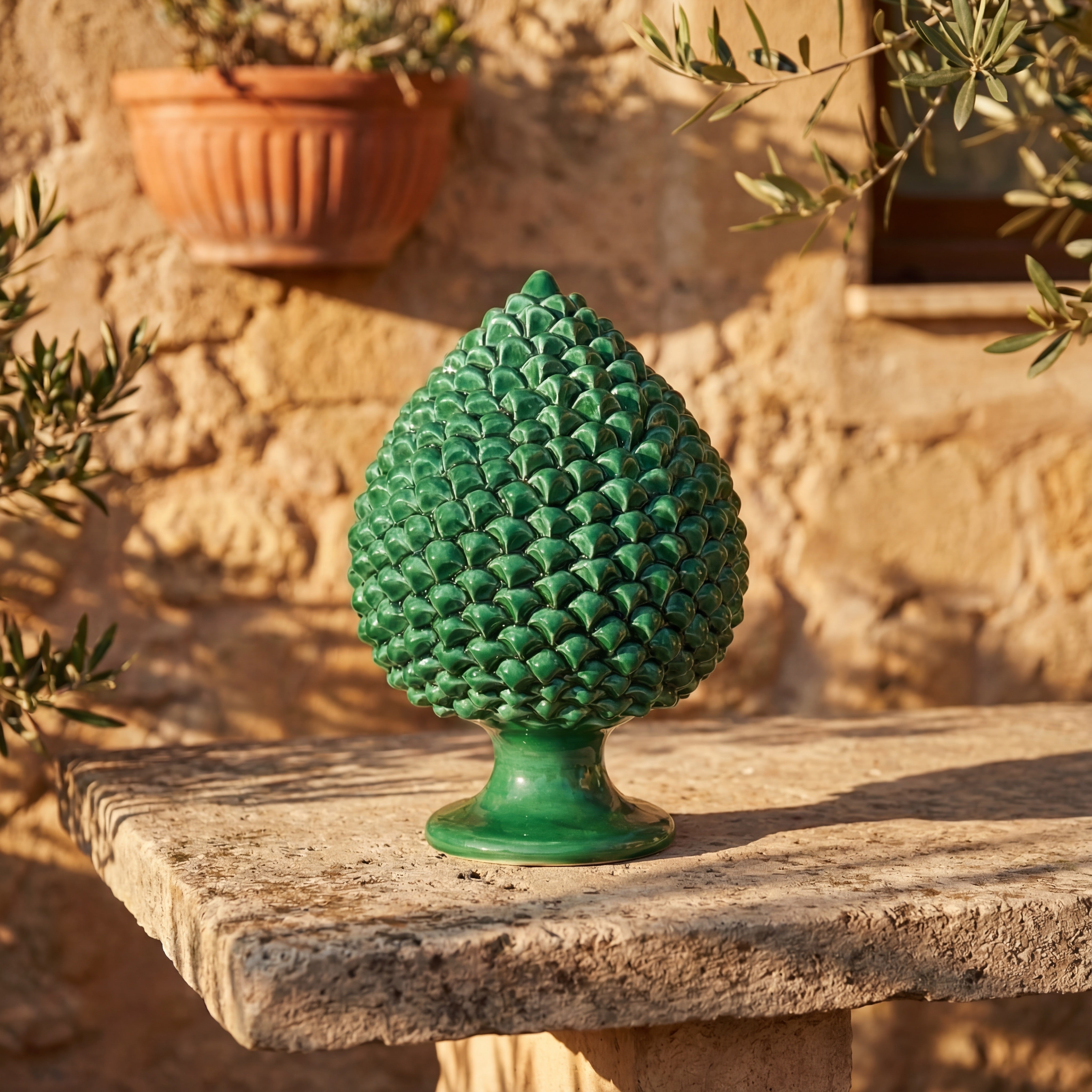 Caltagirone handmade pinecone modeled by hand height 25/40 in integral green
