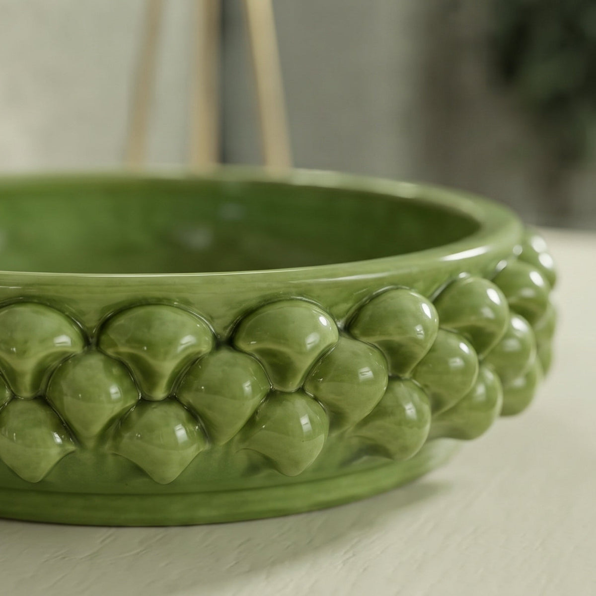 Sicilian Pine Cone Valet Tray Ø 22 cm / 8¾", Leaf Green – Sicilian tradition from Caltagirone