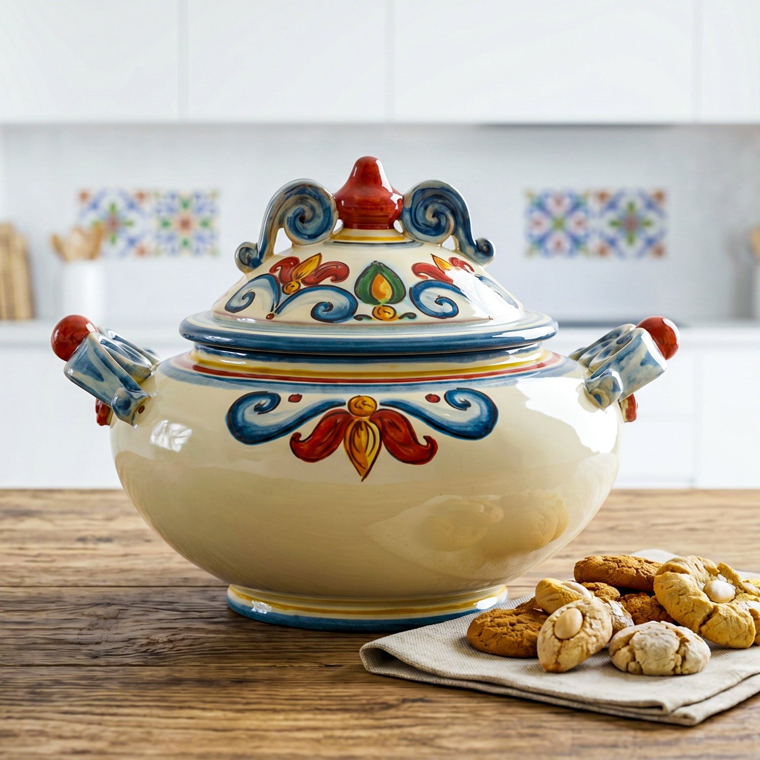 Medium Cake Stand Ø 23 cm / 9" in Caltagirone Ceramic — Decoro Sicily