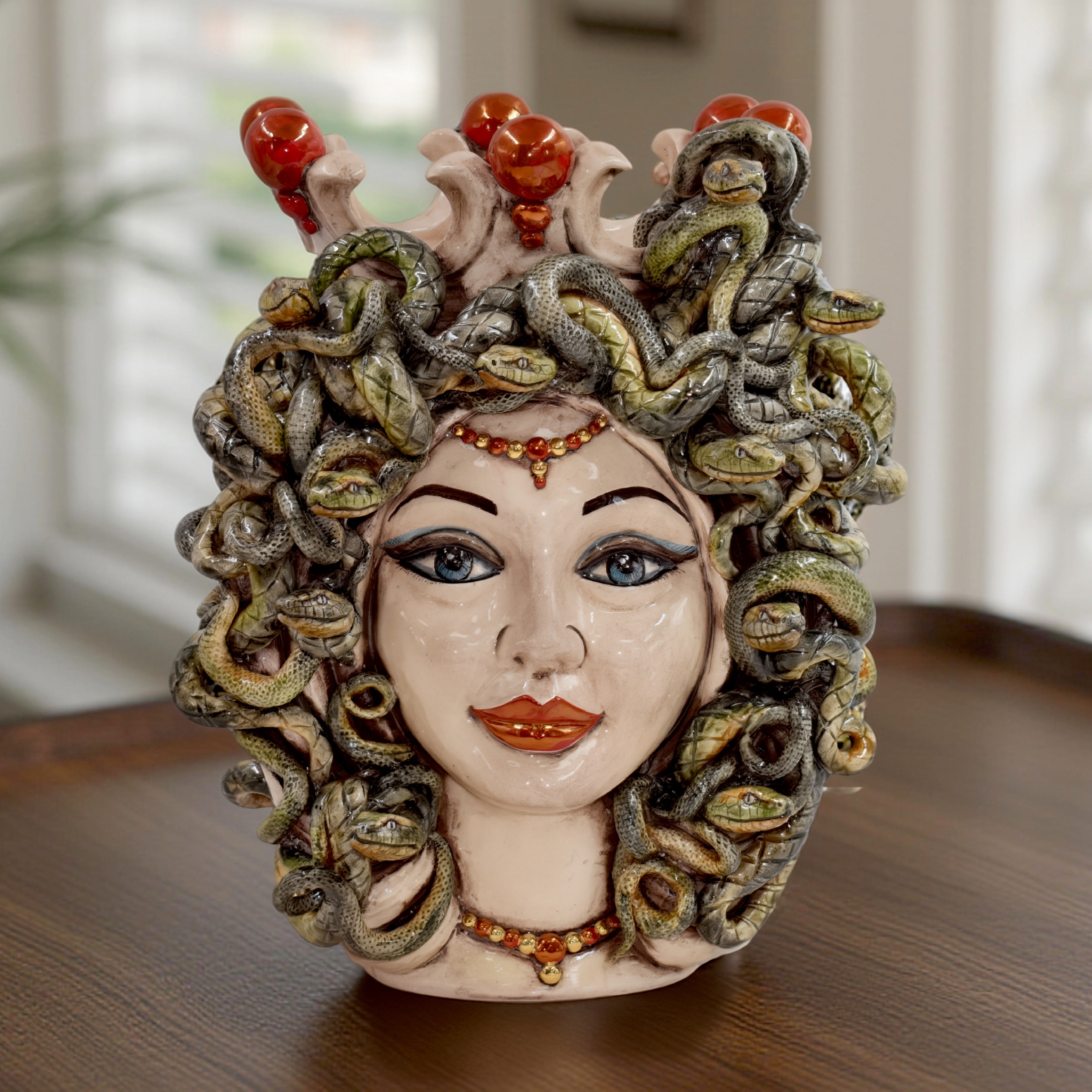 Head h 38 mother of pearl medusa antique gold lustres w/gold lips expression