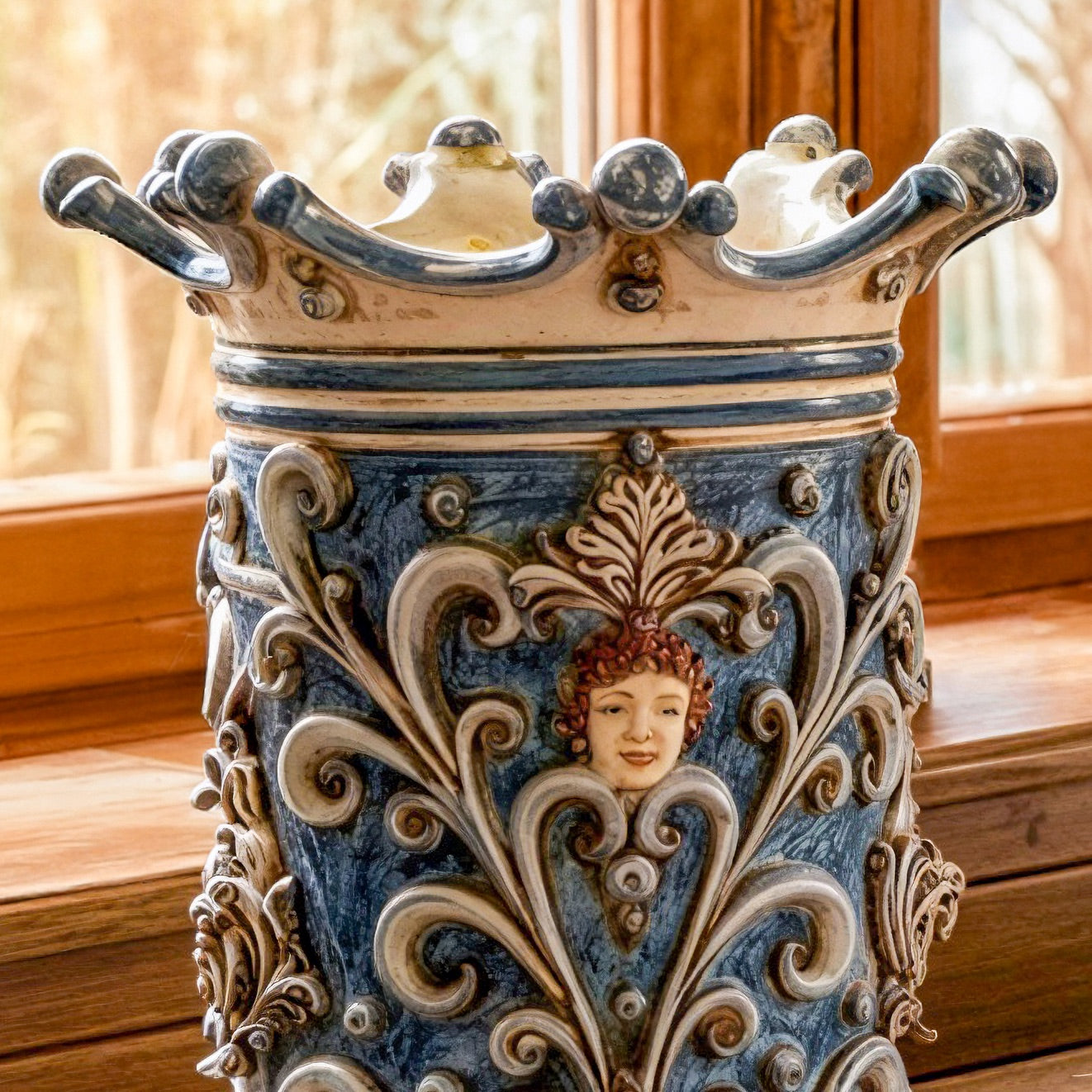 Umbrella stand tower with Greek relief angel in relief h 50 mono blue in limited series